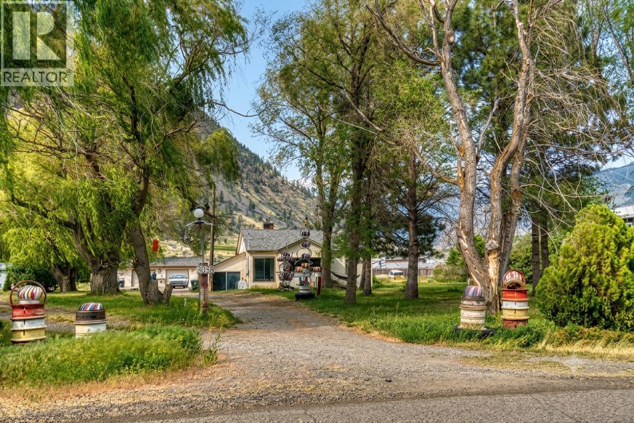3038 10th Avenue, Keremeos, British Columbia  V0X 1N3 - Photo 26 - 10386145