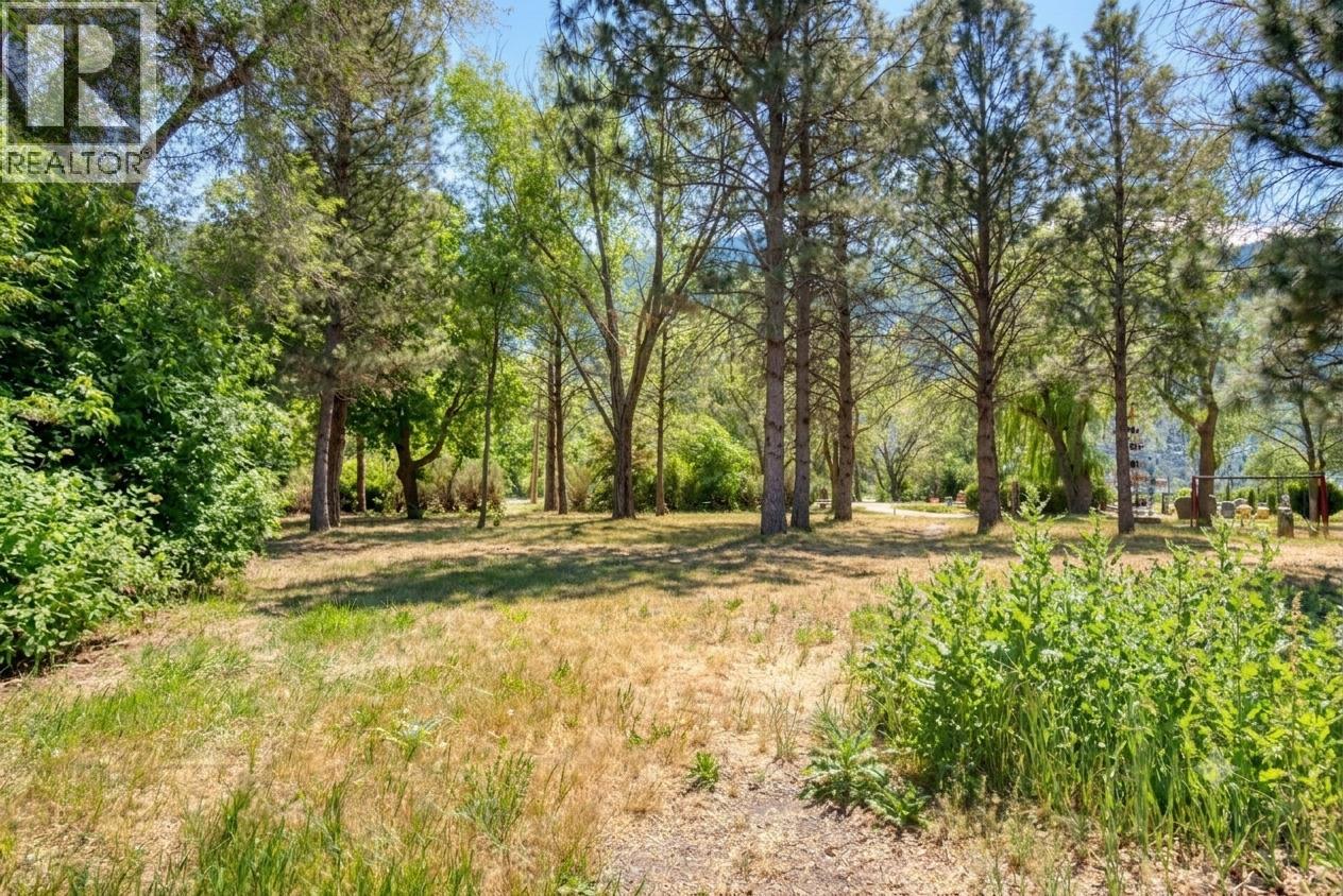 3038 10th Avenue, Keremeos, British Columbia  V0X 1N3 - Photo 28 - 10386145