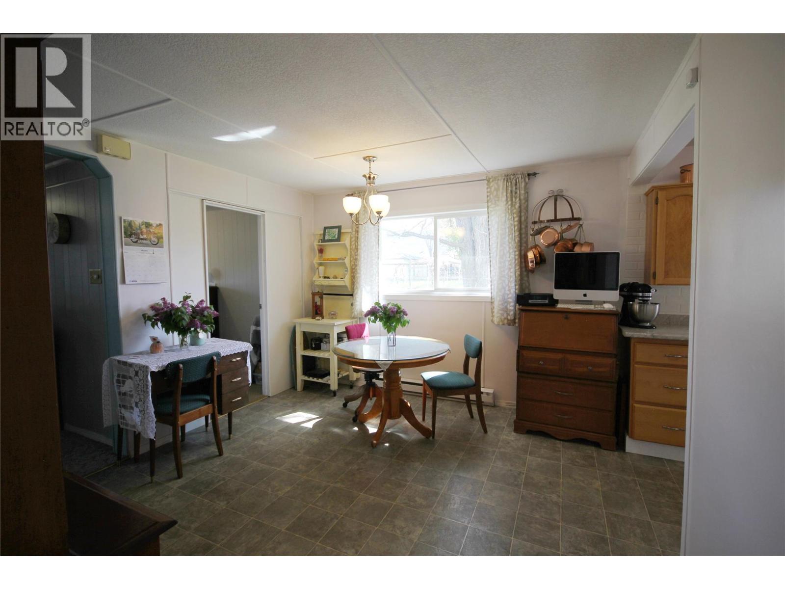 402 Conklin Avenue, Penticton, British Columbia  V2A 2T4 - Photo 12 - 10386674