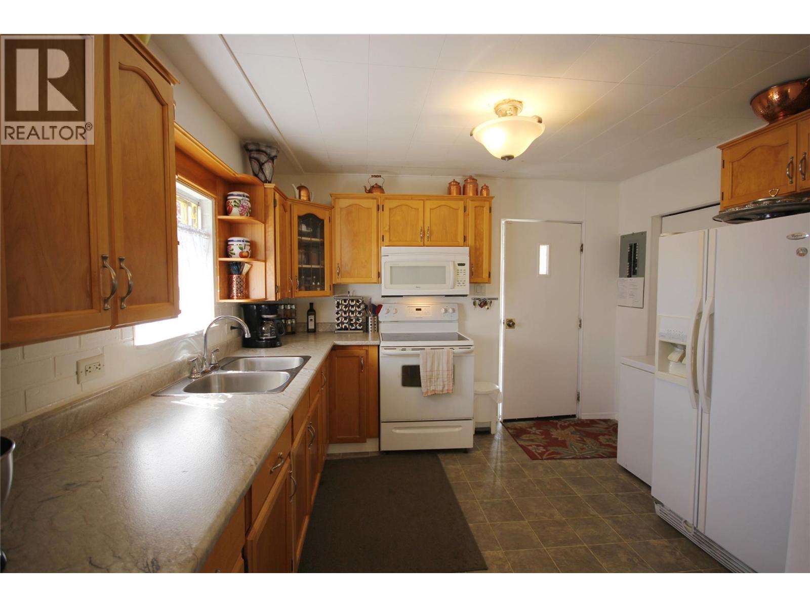 402 Conklin Avenue, Penticton, British Columbia  V2A 2T4 - Photo 14 - 10386674