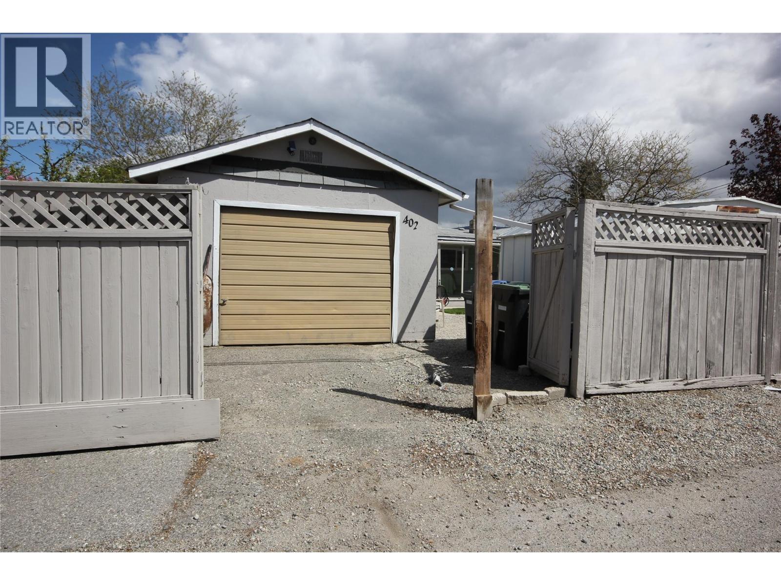 402 Conklin Avenue, Penticton, British Columbia  V2A 2T4 - Photo 7 - 10386674