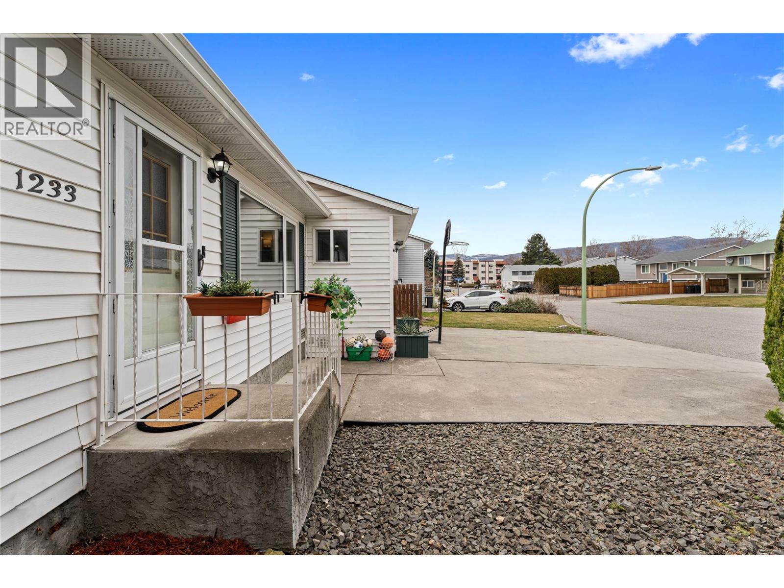 1233 Turri Avenue, Kelowna, British Columbia  V1Y 8N7 - Photo 35 - 10386603