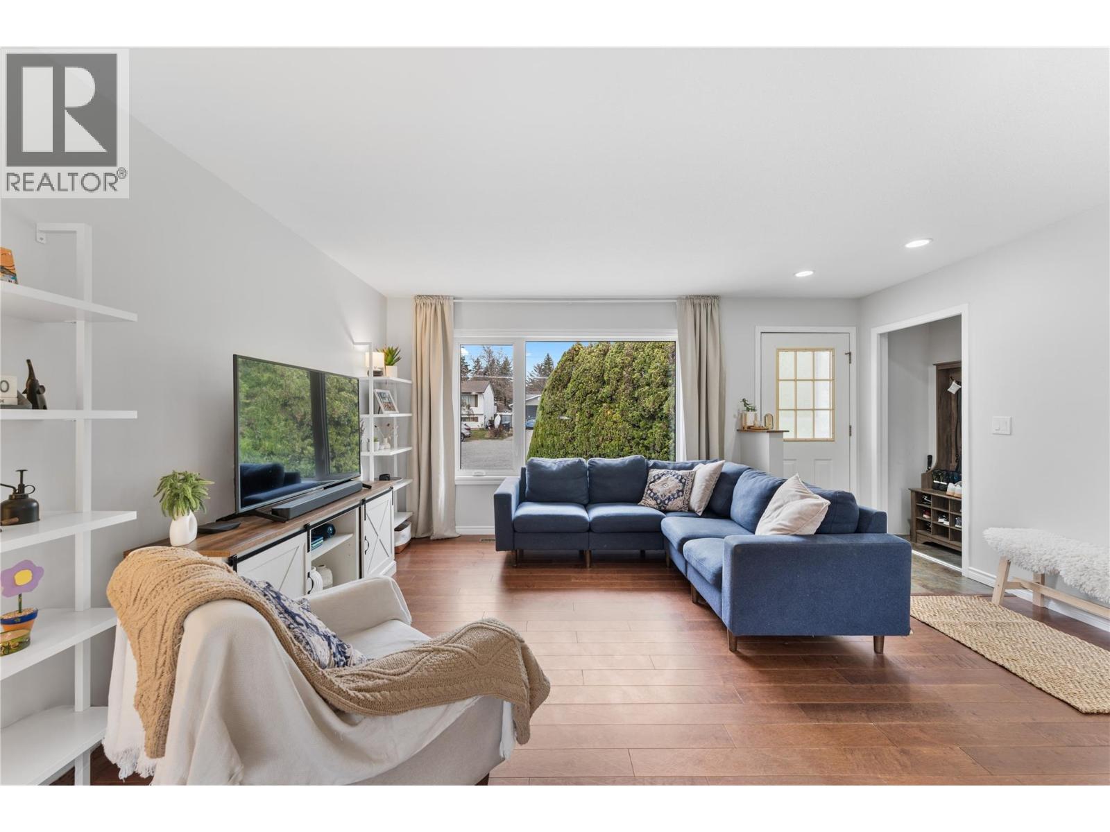 1233 Turri Avenue, Kelowna, British Columbia  V1Y 8N7 - Photo 5 - 10386603
