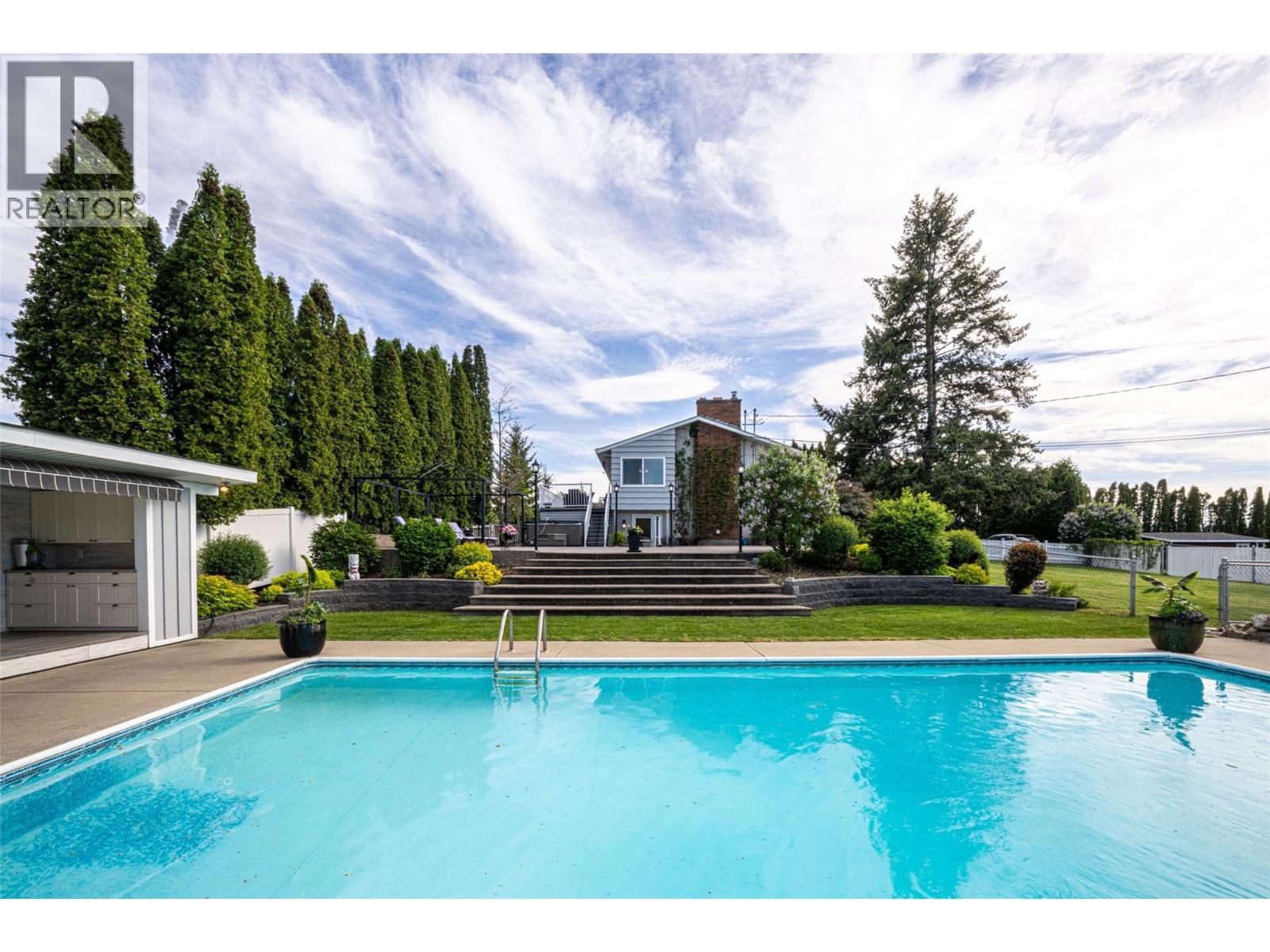 201 Mail Road, Kelowna, British Columbia  V1V 2G6 - Photo 33 - 10386225