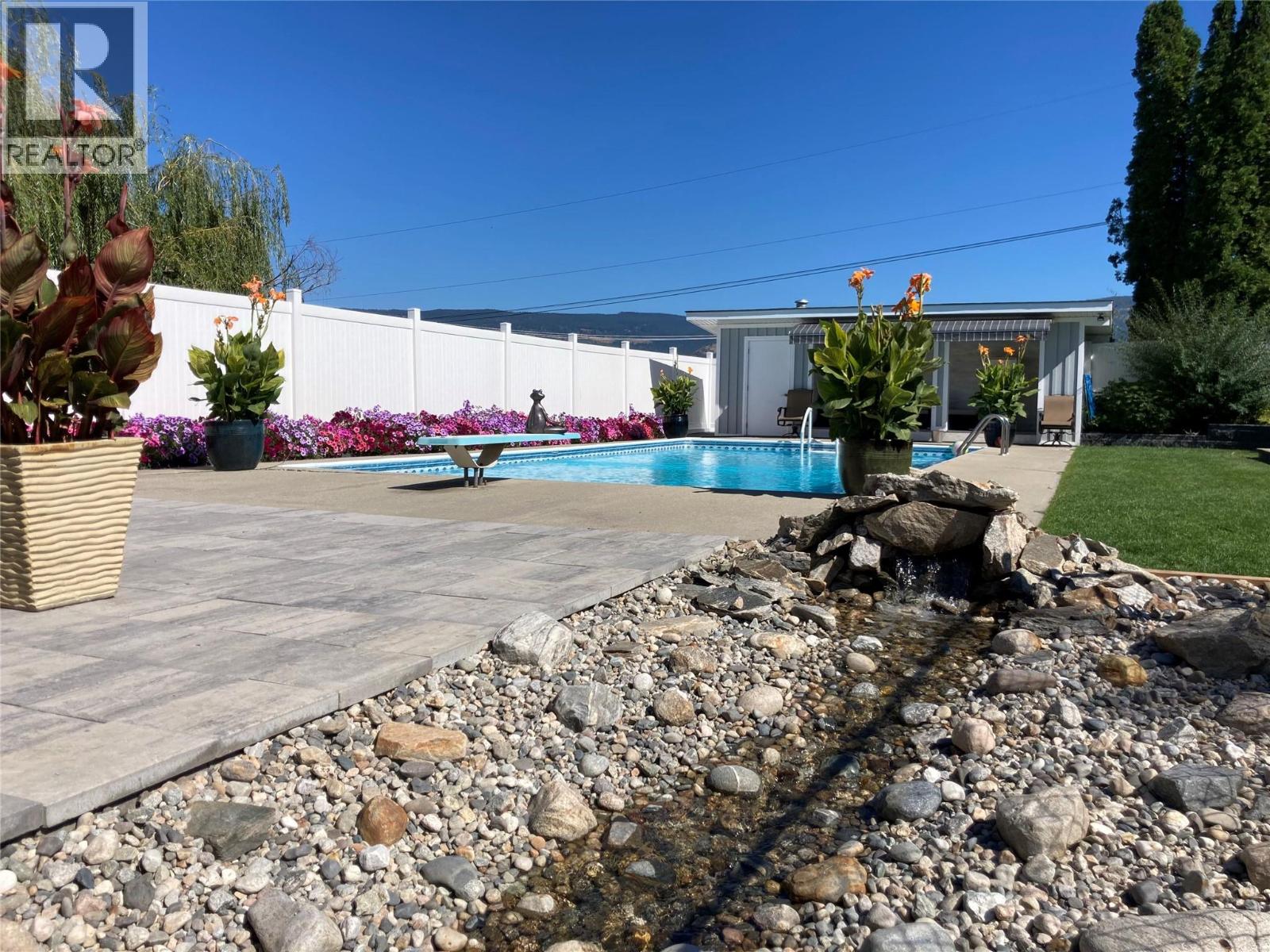 201 Mail Road, Kelowna, British Columbia  V1V 2G6 - Photo 38 - 10386225