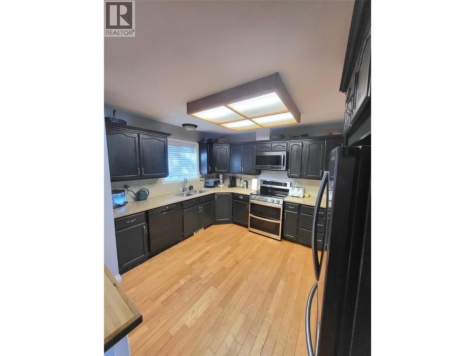 132 Stevens Court, Penticton, British Columbia  V2A 8A2 - Photo 2 - 10386723