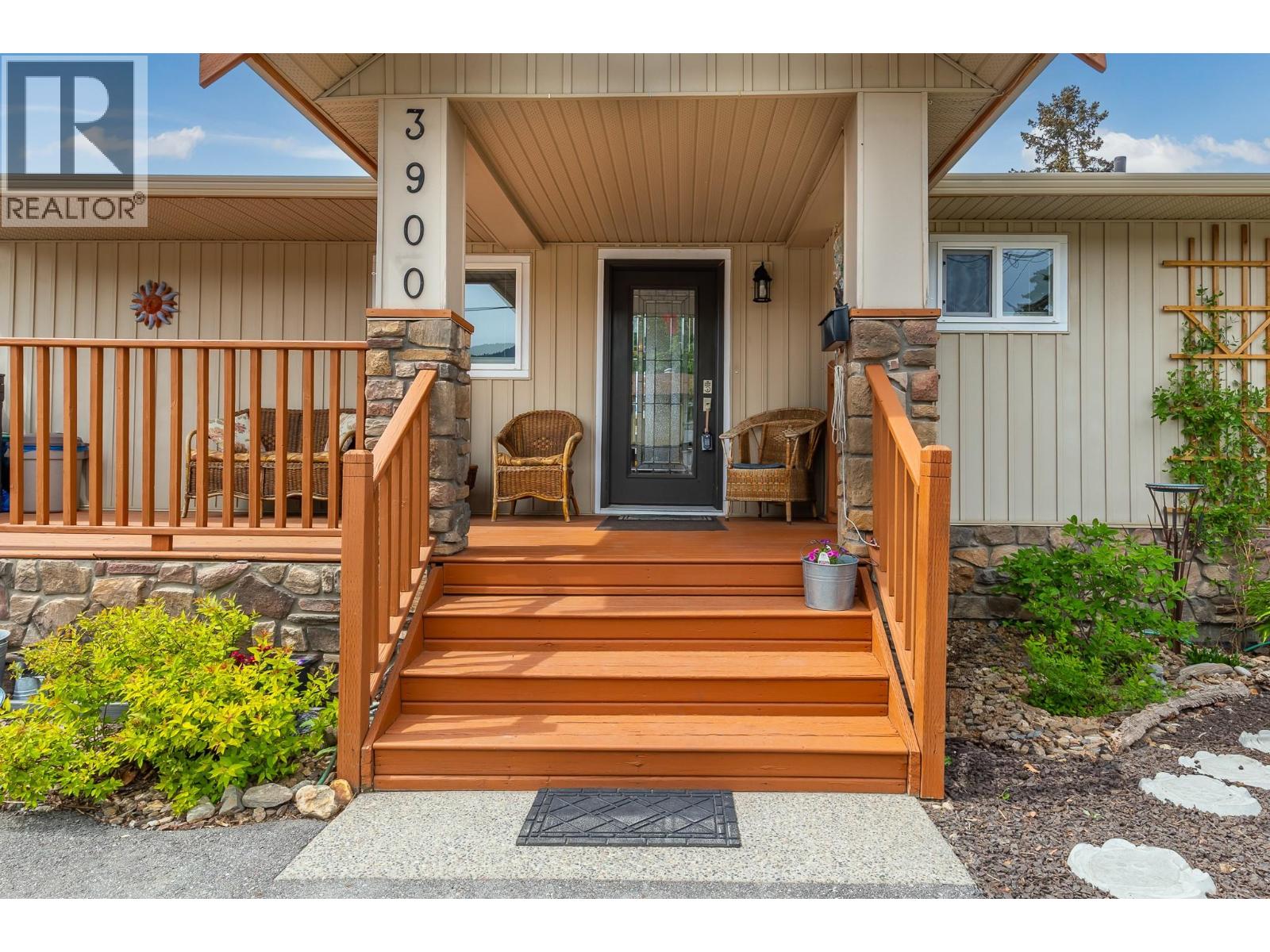 3900 14 Street, Vernon, British Columbia  V1T 3V2 - Photo 3 - 10386590