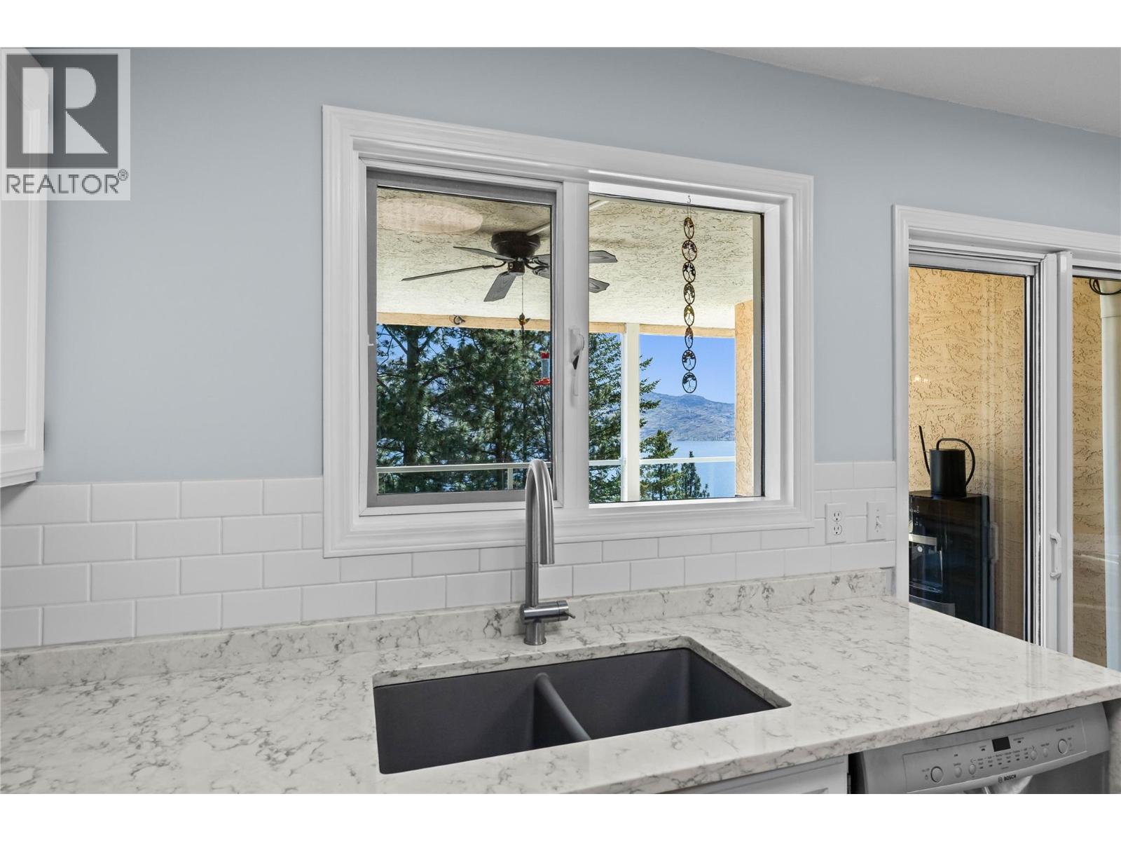 4450 Ponderosa Drive Unit# 102, Peachland, British Columbia  V0H 1X5 - Photo 11 - 10386435