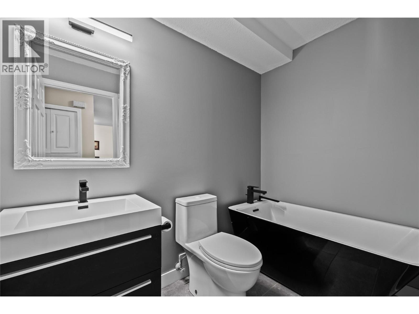 4450 Ponderosa Drive Unit# 102, Peachland, British Columbia  V0H 1X5 - Photo 17 - 10386435