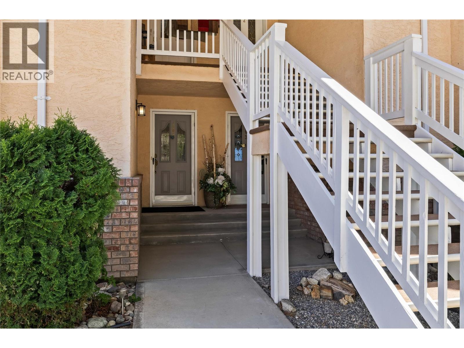 4450 Ponderosa Drive Unit# 102, Peachland, British Columbia  V0H 1X5 - Photo 3 - 10386435