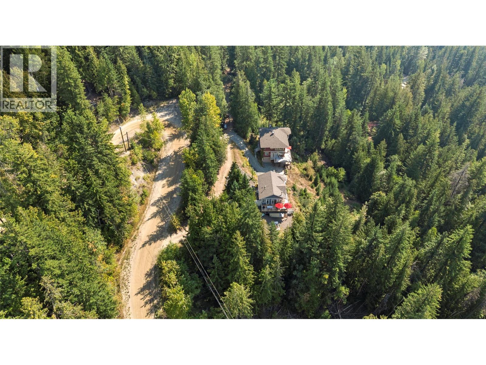 7666 Lichen Road, Anglemont, British Columbia  V0E 1M8 - Photo 82 - 10386344