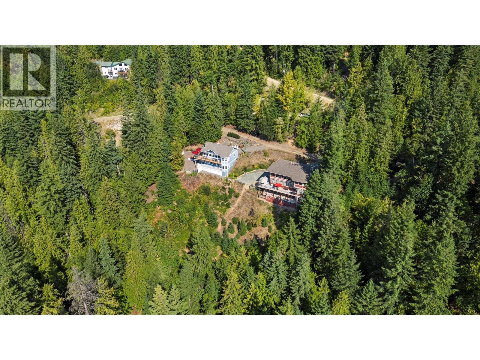 7666 Lichen Road, Anglemont, British Columbia  V0E 1M8 - Photo 84 - 10386344