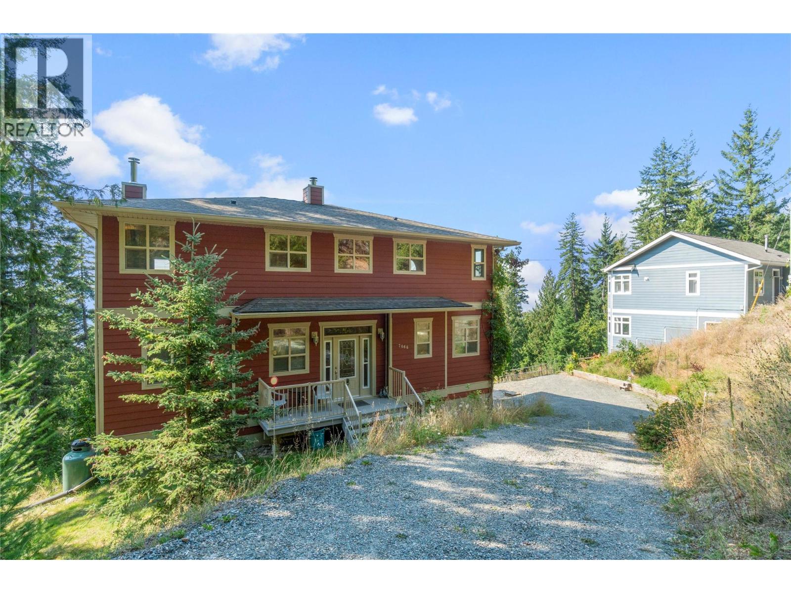 7666 Lichen Road, Anglemont, British Columbia  V0E 1M8 - Photo 86 - 10386344