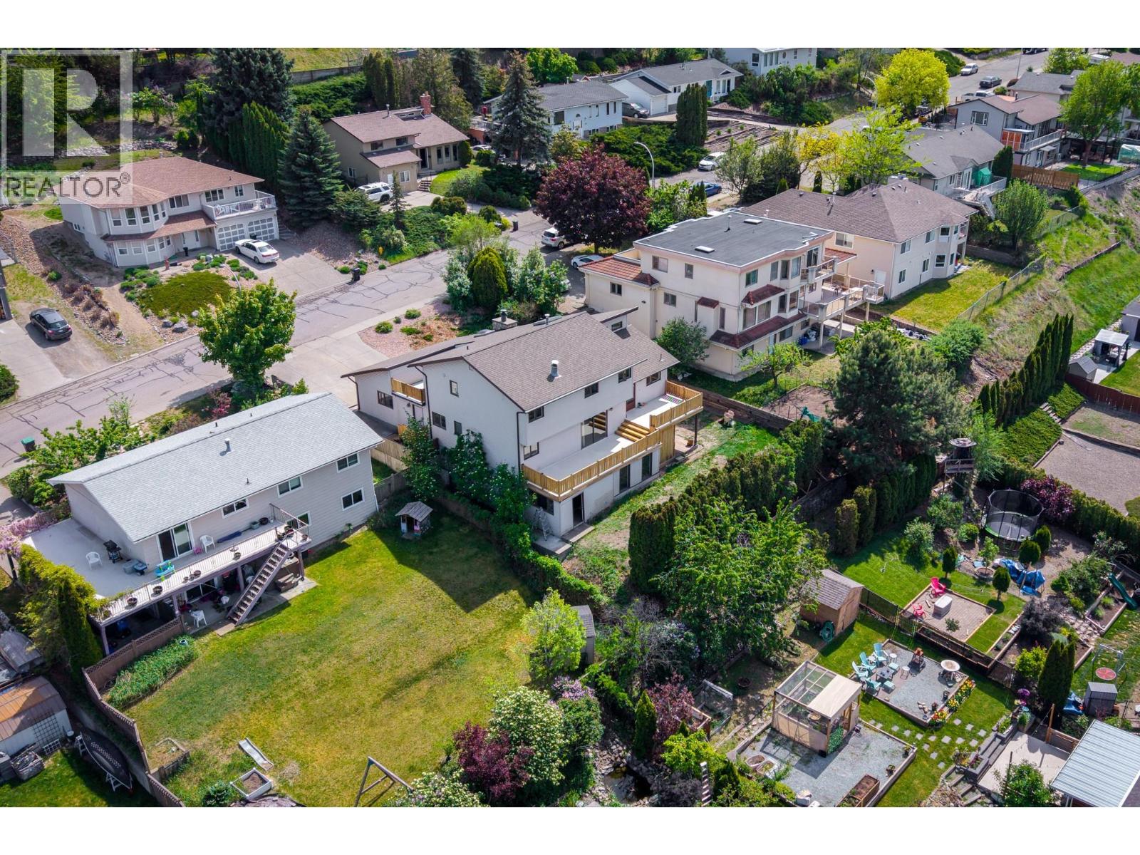 4015 15th Crescent, Vernon, British Columbia  V1T 7H5 - Photo 5 - 10382882
