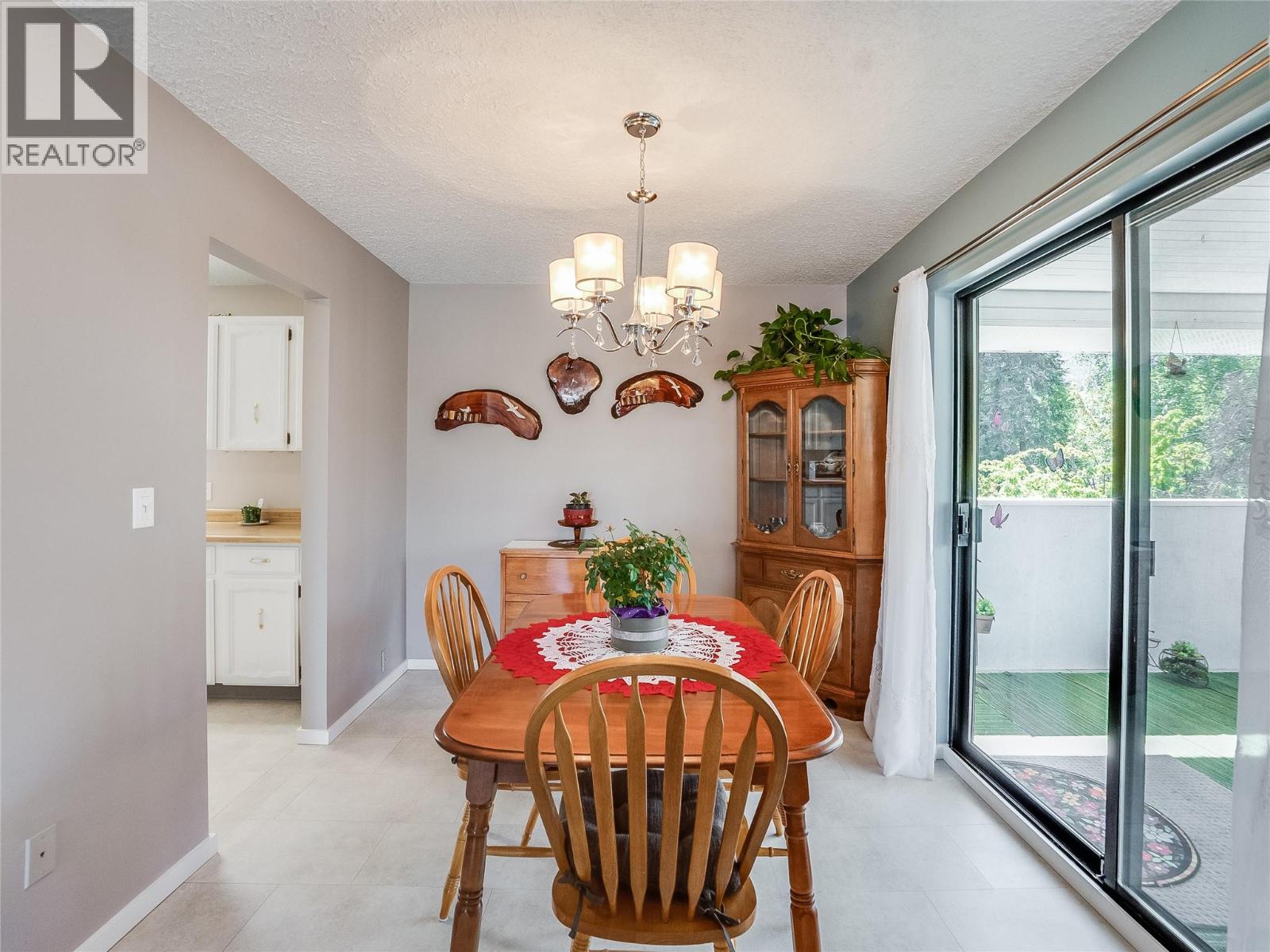 1937 Riverside Crescent, Castlegar, British Columbia  V1N 3W5 - Photo 15 - 10386371