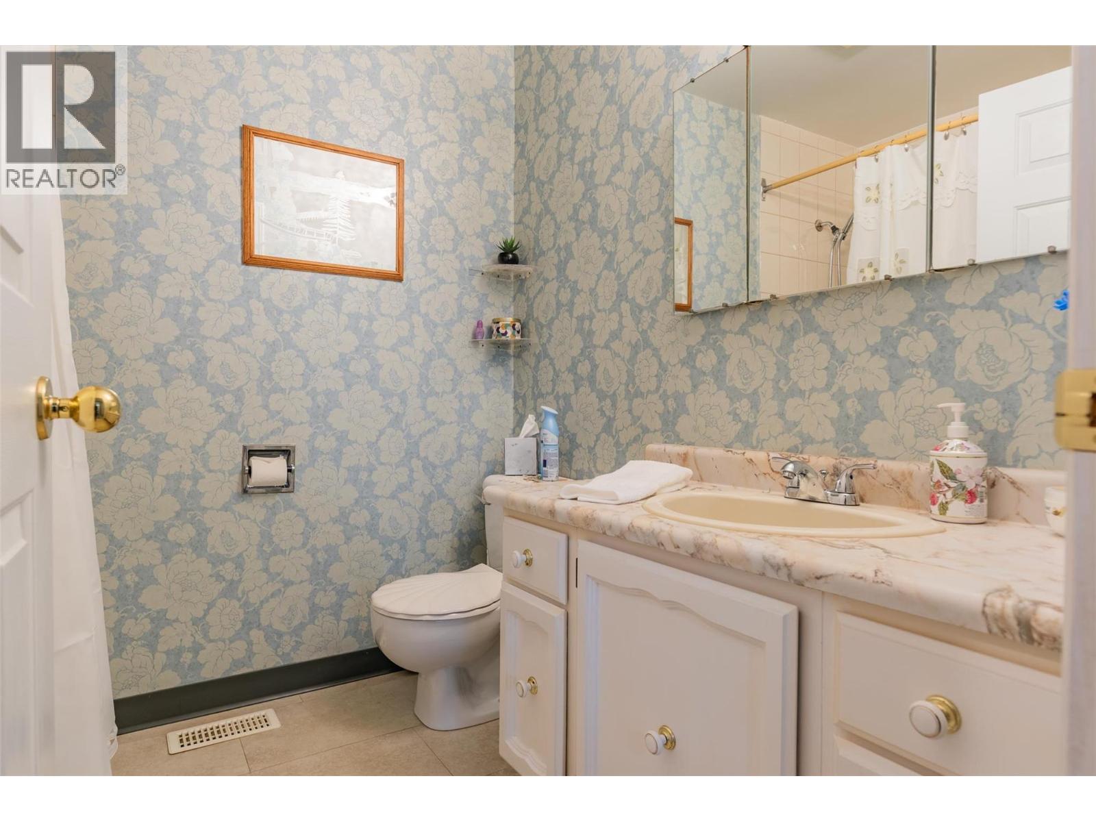 1937 Riverside Crescent, Castlegar, British Columbia  V1N 3W5 - Photo 25 - 10386371