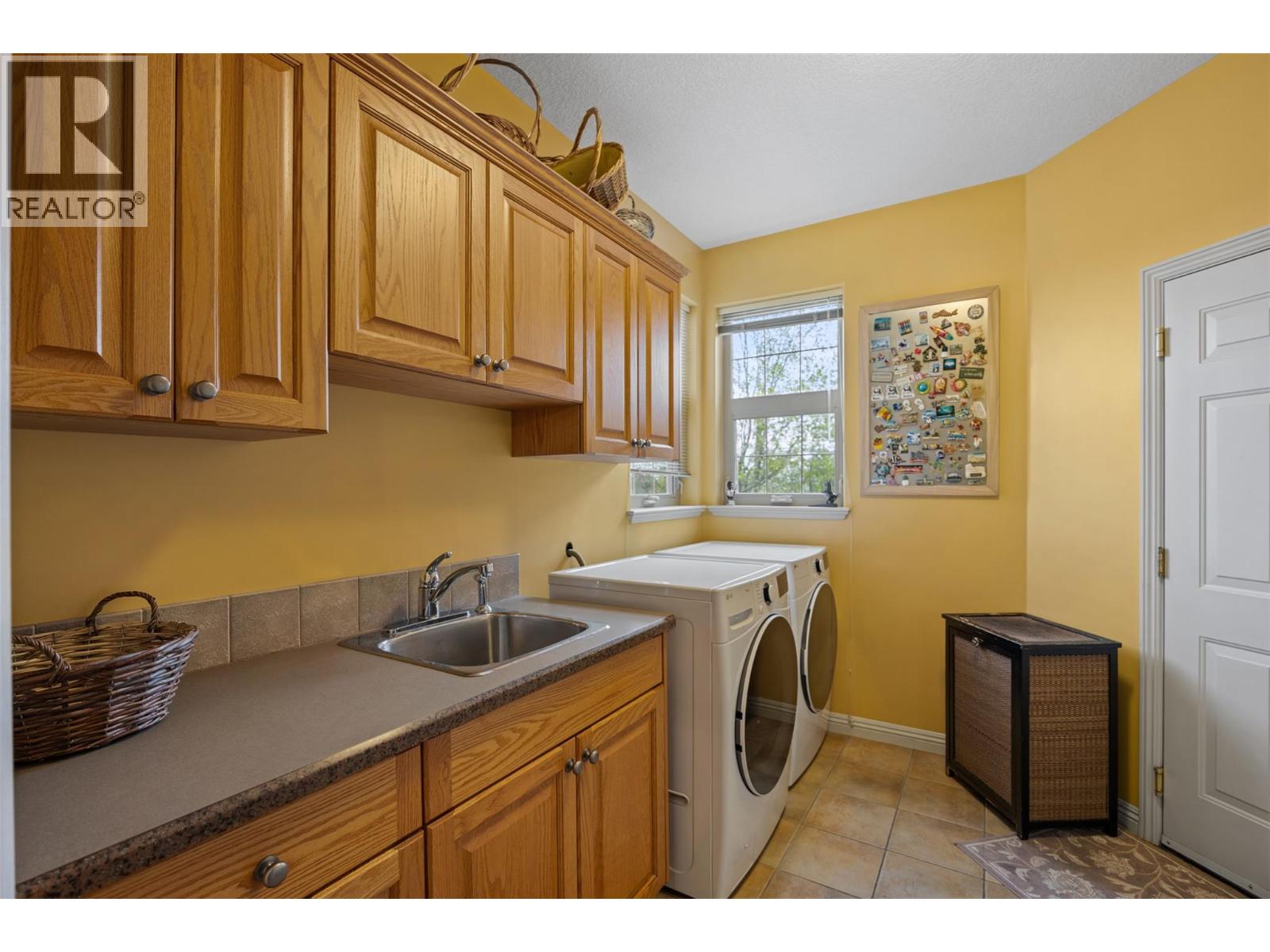 456 Azure Place, Kamloops, British Columbia  V2E 2R1 - Photo 26 - 10386730