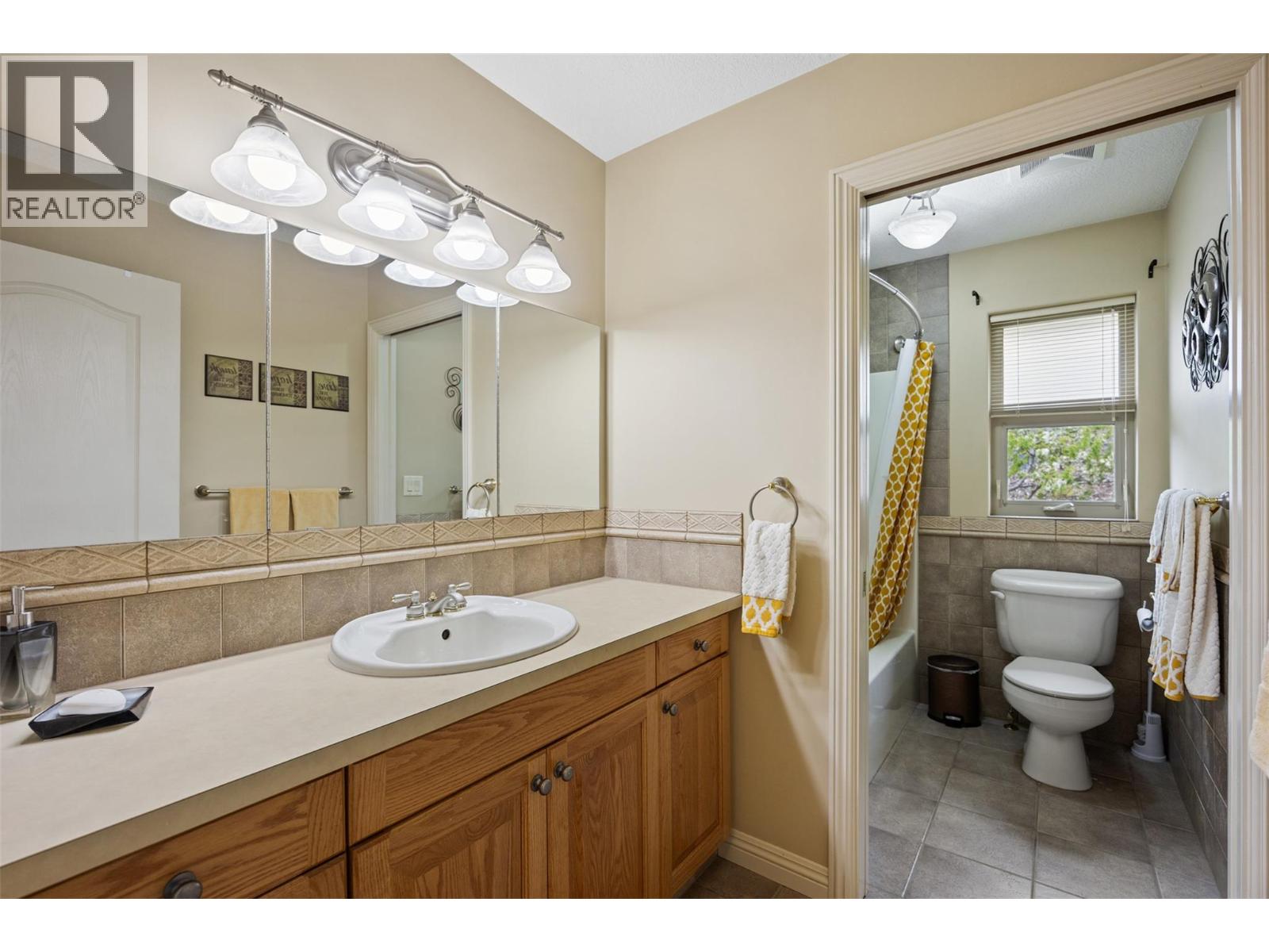 456 Azure Place, Kamloops, British Columbia  V2E 2R1 - Photo 48 - 10386730