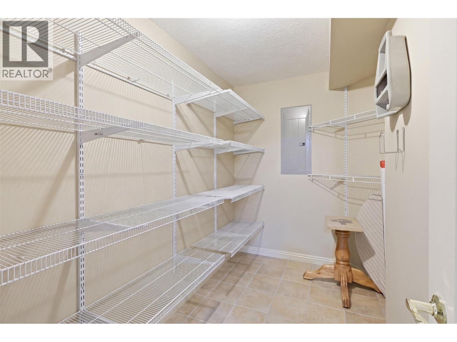 456 Azure Place, Kamloops, British Columbia  V2E 2R1 - Photo 67 - 10386730