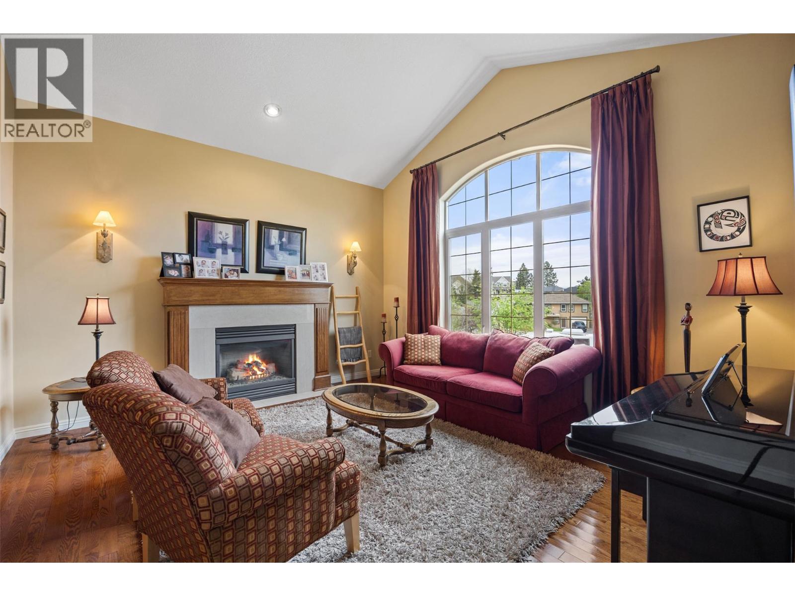 456 Azure Place, Kamloops, British Columbia  V2E 2R1 - Photo 7 - 10386730