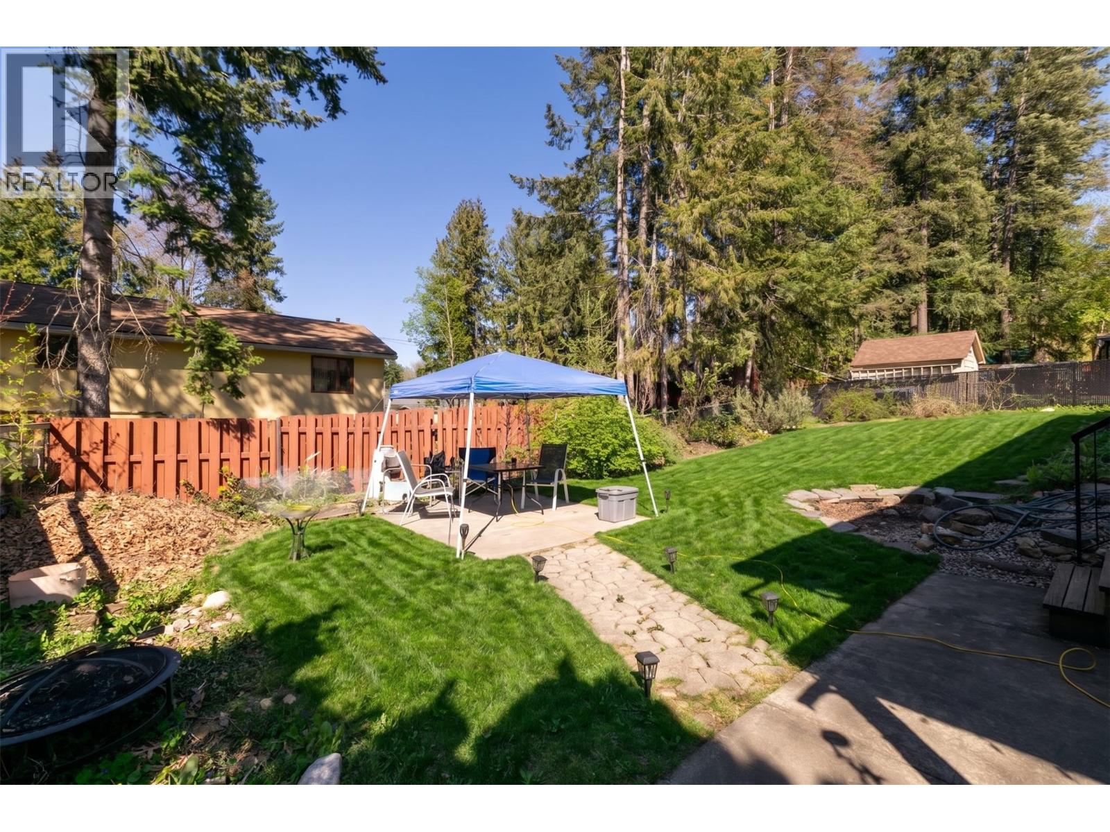 1801 15 Avenue, Salmon Arm, British Columbia  V1E 2E9 - Photo 37 - 10386633