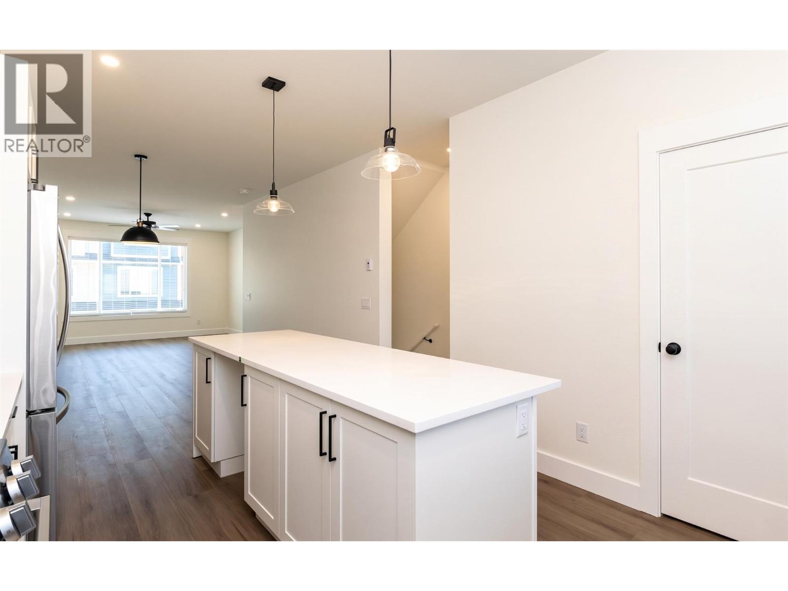 1910 11 Avenue Ne Unit# 3, Salmon Arm, British Columbia  V1E 2V5 - Photo 8 - 10386486