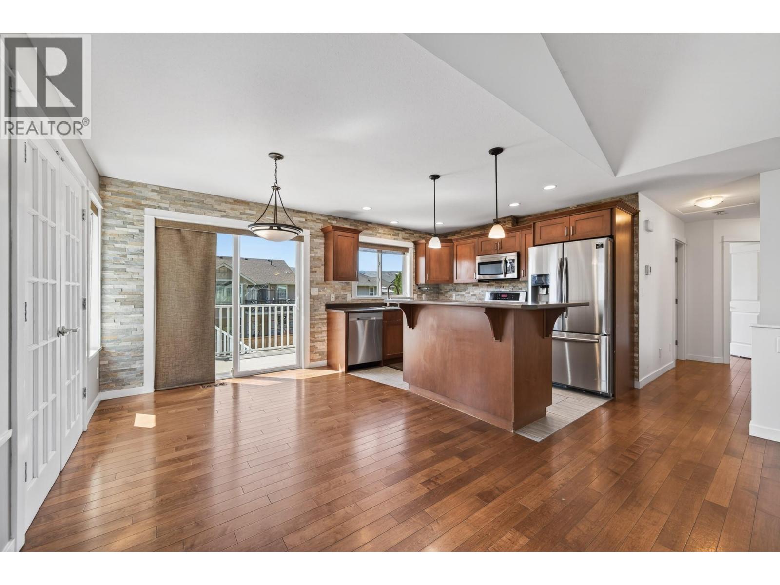 2635 Rosewood Avenue, Kamloops, British Columbia  V2B 0C4 - Photo 8 - 10386748