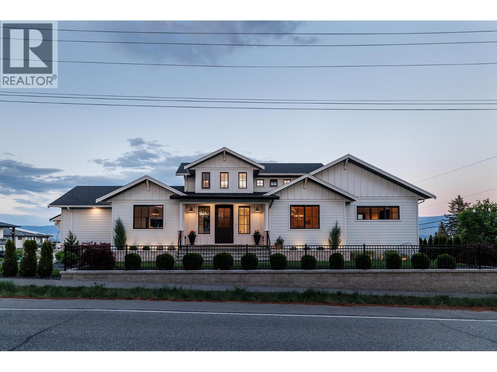 715 Lake Court, west kelowna, British Columbia