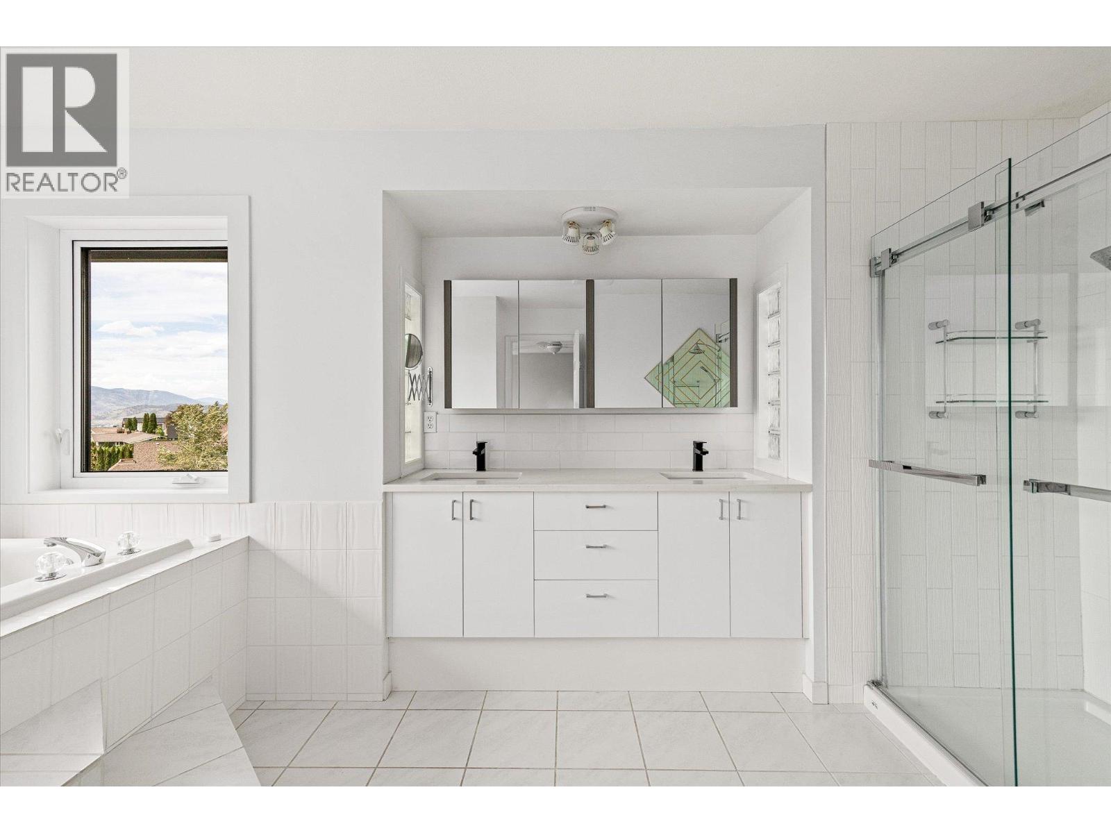 4350 Bedford Road, Kelowna, British Columbia  V1W 3C5 - Photo 34 - 10386177