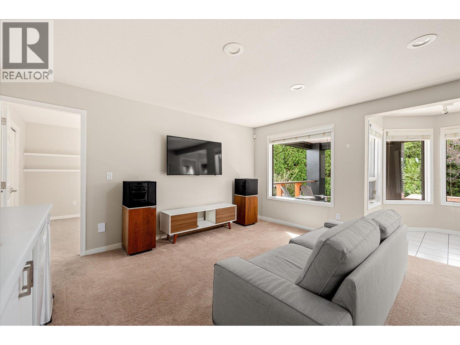 4350 Bedford Road, Kelowna, British Columbia  V1W 3C5 - Photo 42 - 10386177