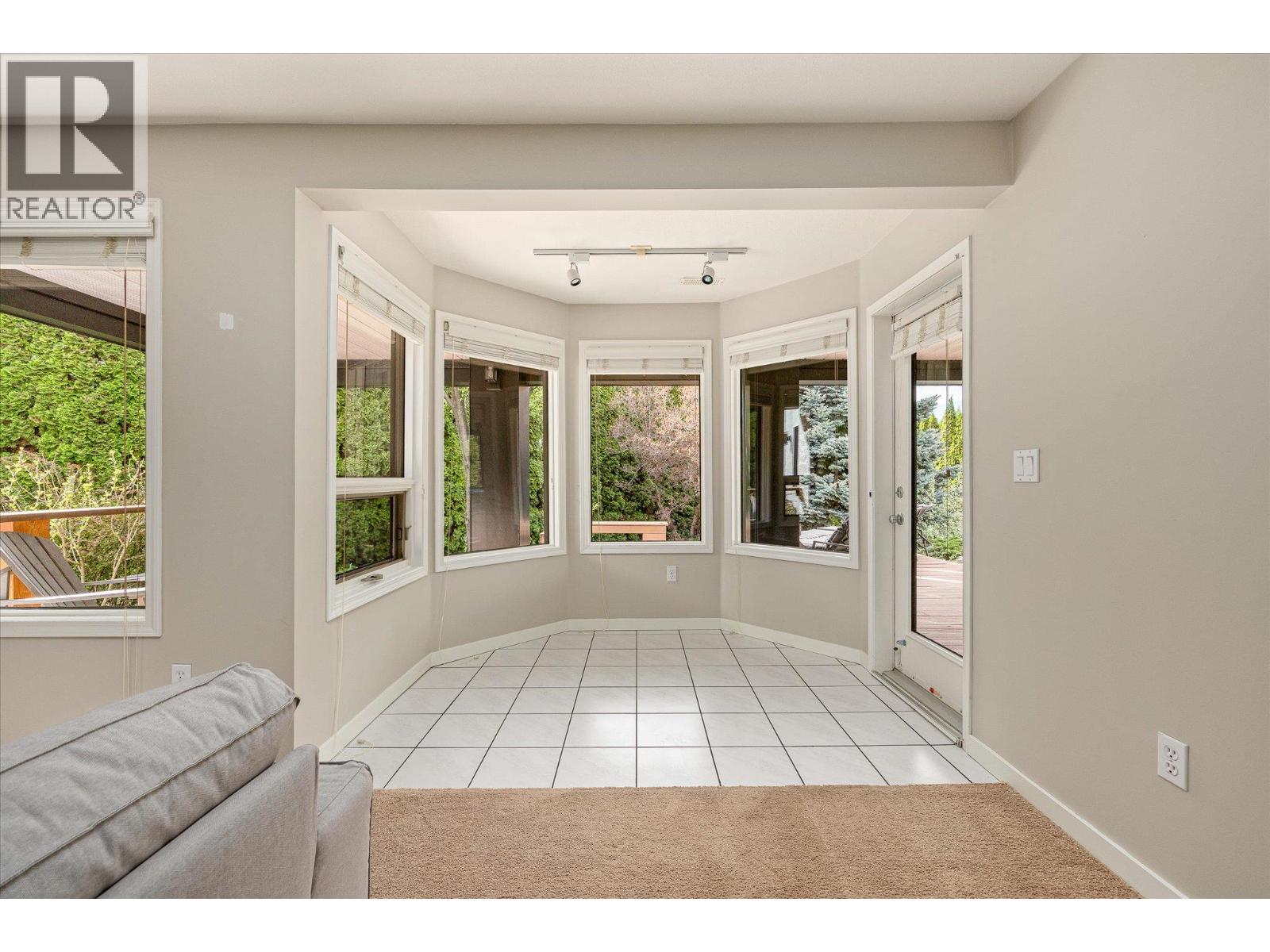4350 Bedford Road, Kelowna, British Columbia  V1W 3C5 - Photo 43 - 10386177