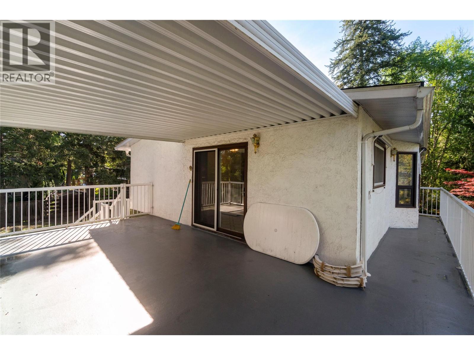 170 25th Street Ne, Salmon Arm, British Columbia  V1E 2A8 - Photo 20 - 10384030