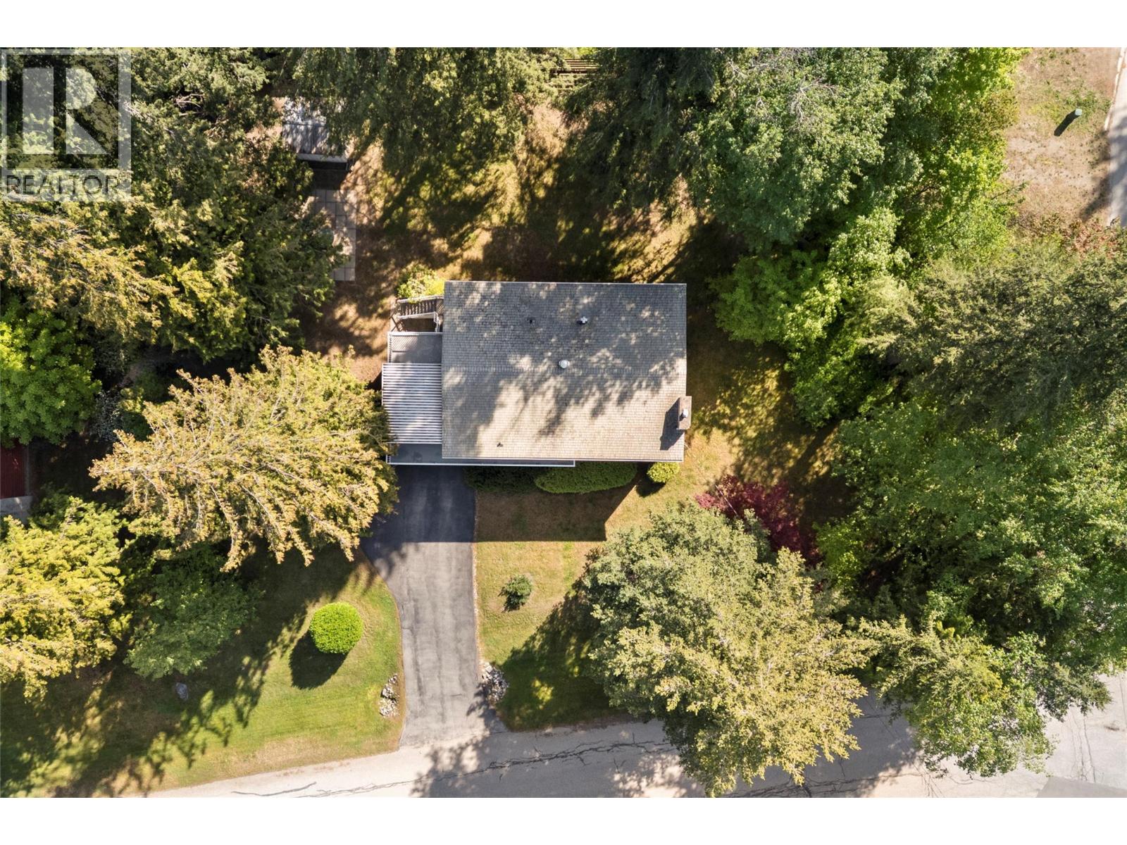 170 25th Street Ne, Salmon Arm, British Columbia  V1E 2A8 - Photo 4 - 10384030