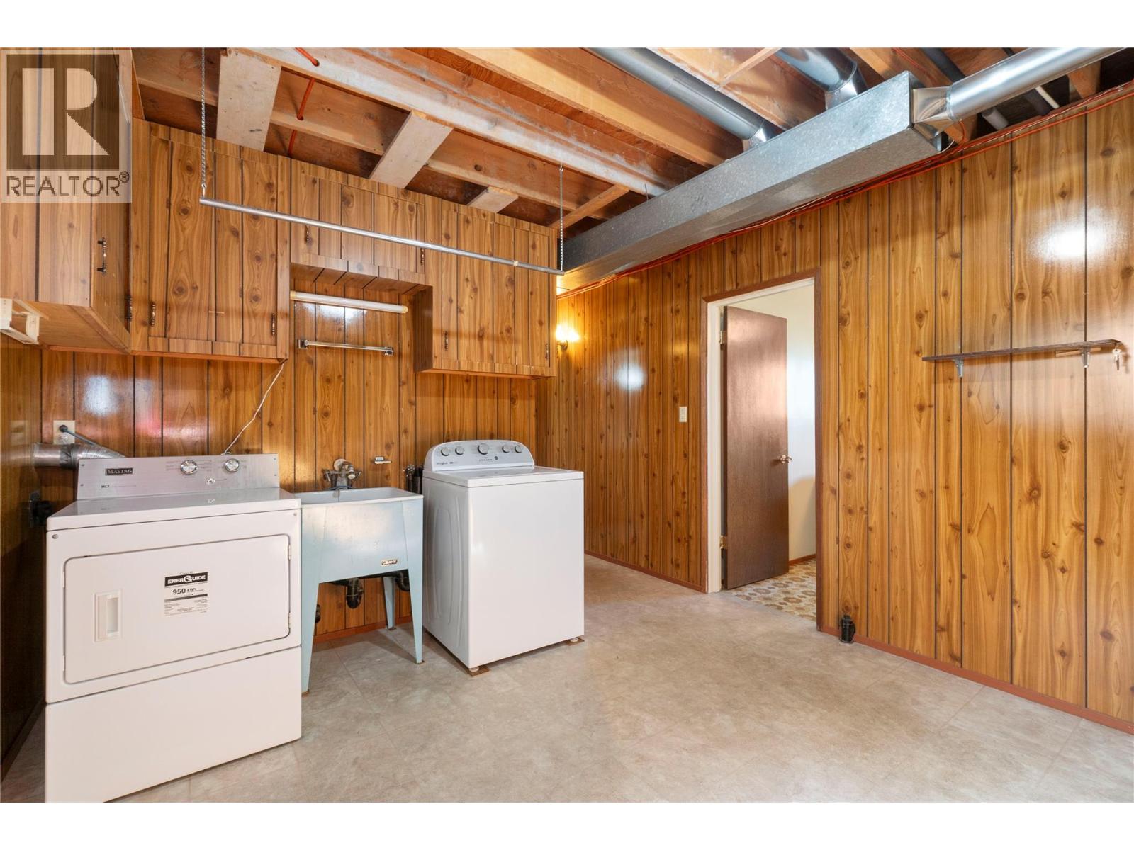170 25th Street Ne, Salmon Arm, British Columbia  V1E 2A8 - Photo 42 - 10384030