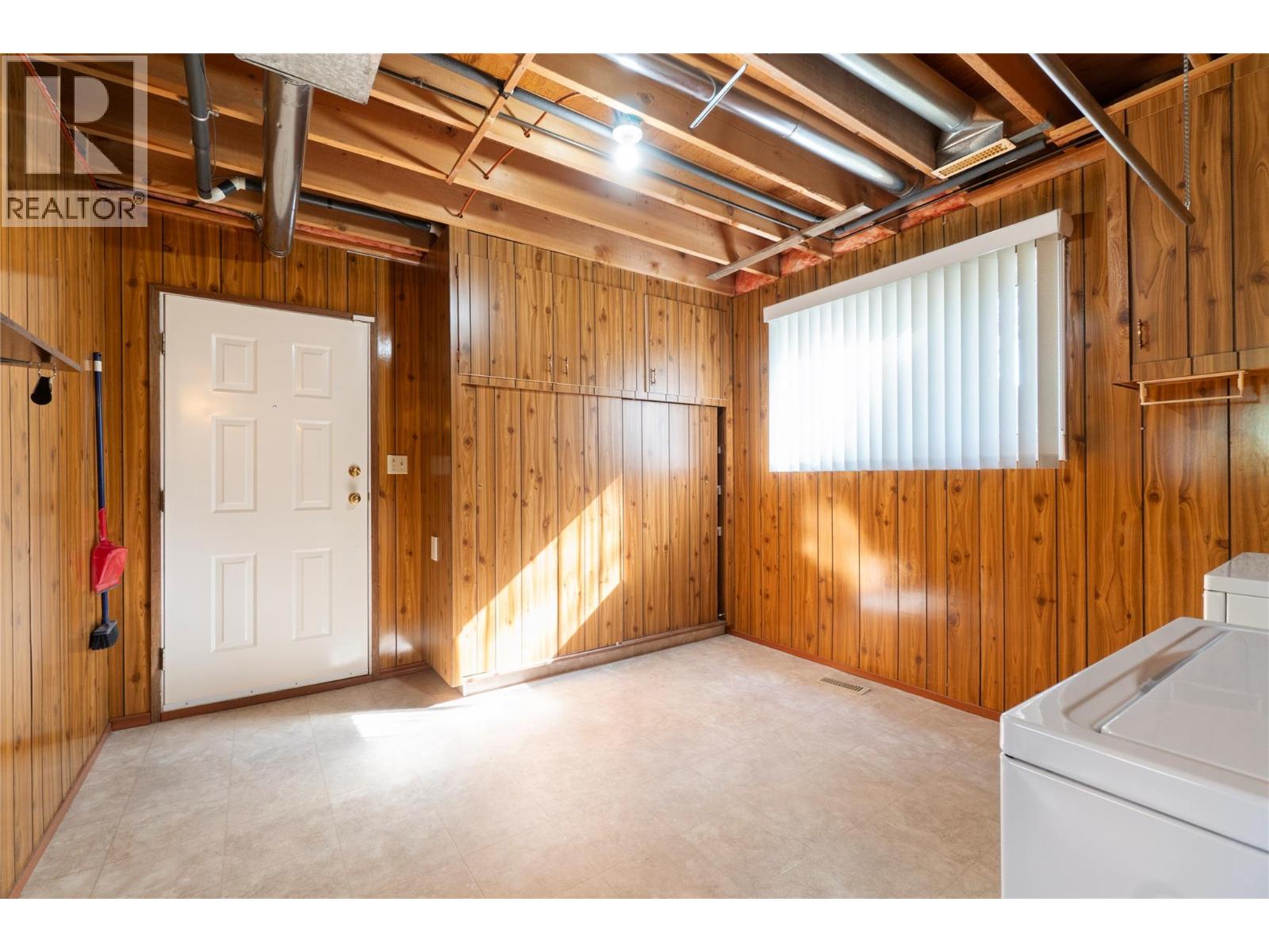 170 25th Street Ne, Salmon Arm, British Columbia  V1E 2A8 - Photo 43 - 10384030
