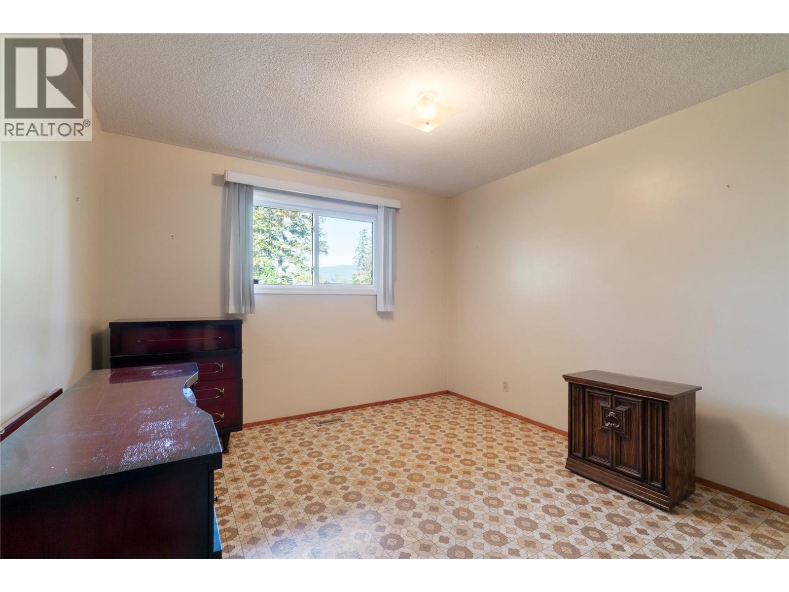 170 25th Street Ne, Salmon Arm, British Columbia  V1E 2A8 - Photo 44 - 10384030