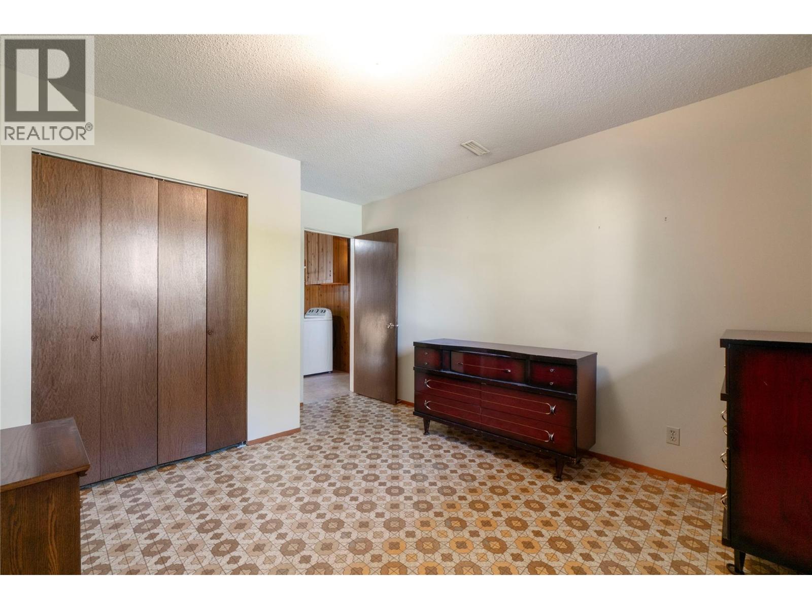 170 25th Street Ne, Salmon Arm, British Columbia  V1E 2A8 - Photo 45 - 10384030