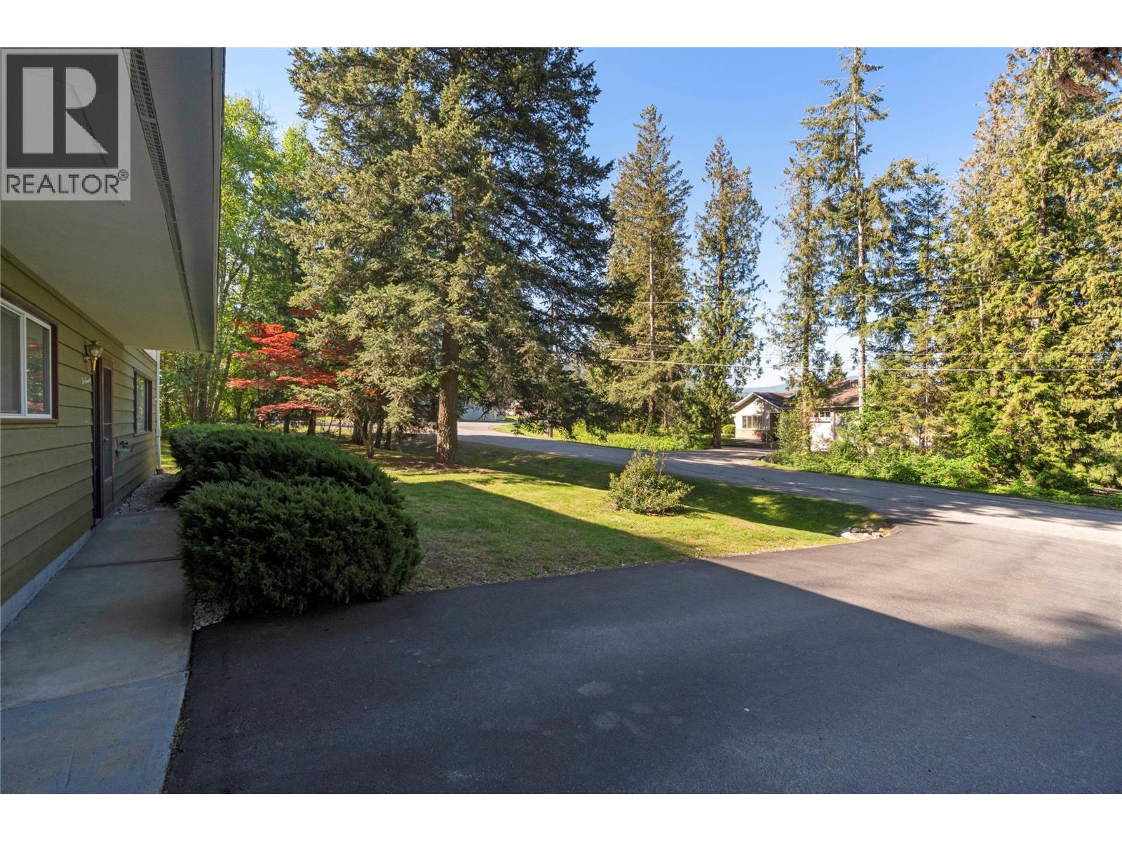 170 25th Street Ne, Salmon Arm, British Columbia  V1E 2A8 - Photo 49 - 10384030