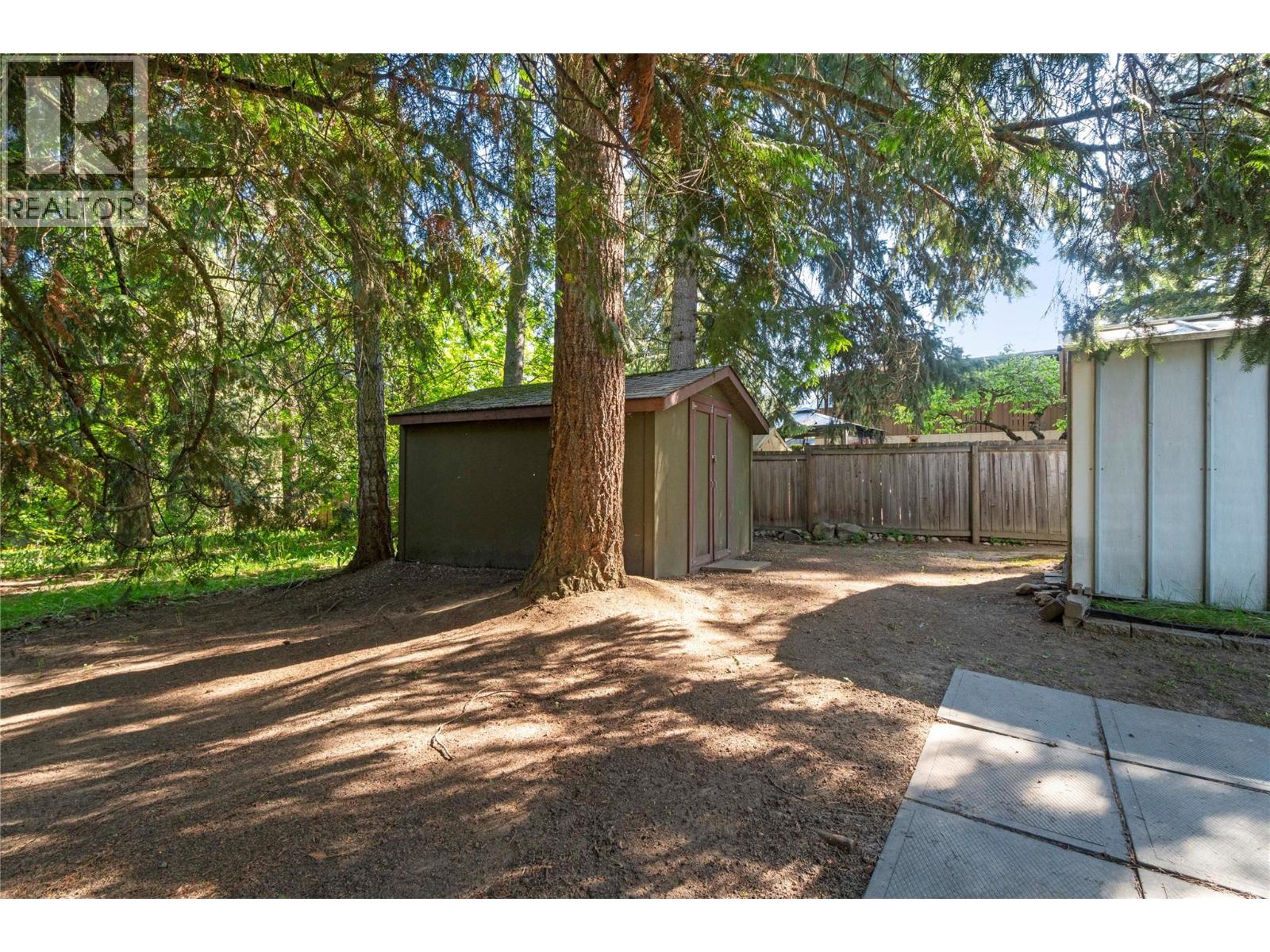 170 25th Street Ne, Salmon Arm, British Columbia  V1E 2A8 - Photo 52 - 10384030