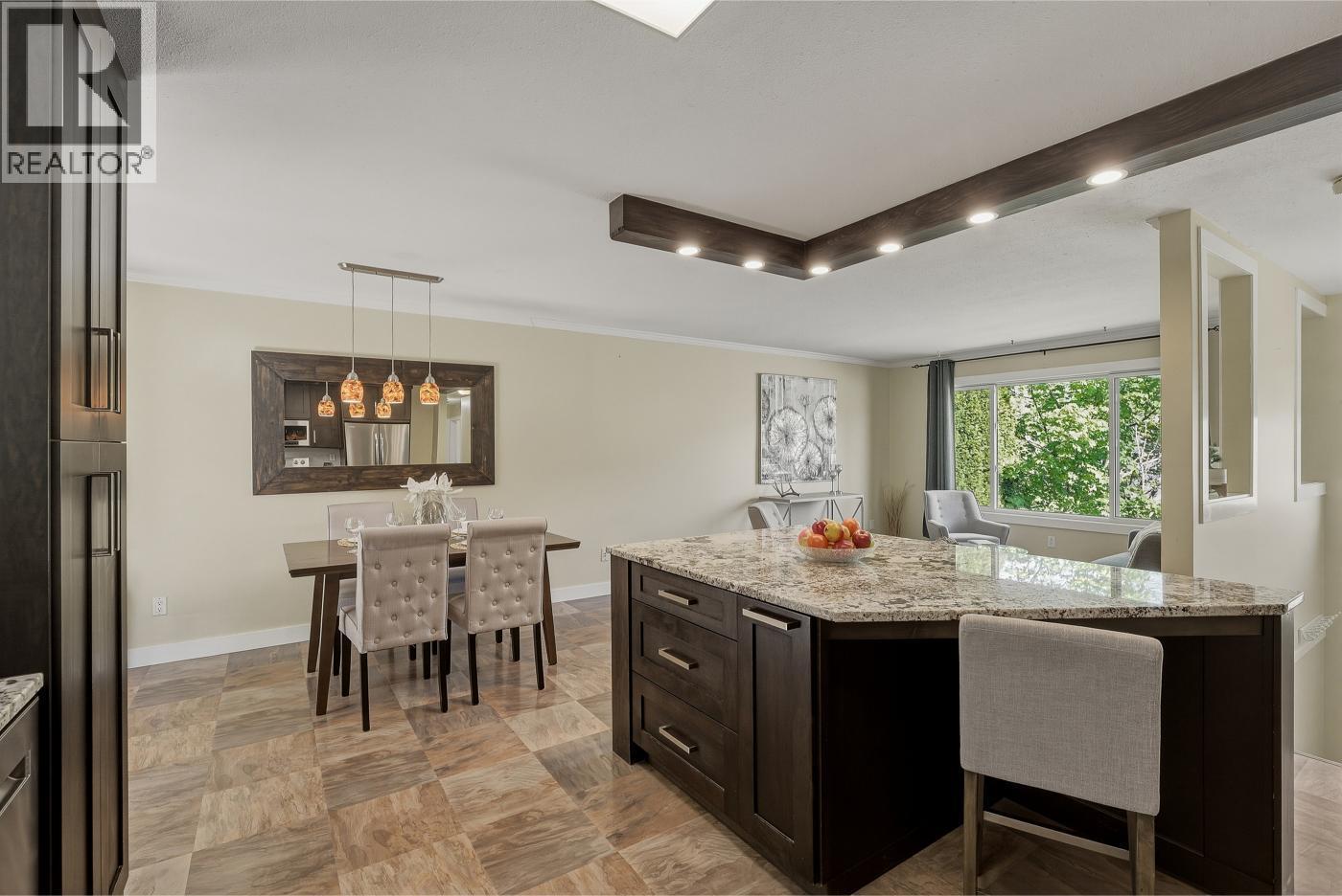 6105 Dallas Drive, Kamloops, British Columbia  V2C 5Z9 - Photo 13 - 10386761