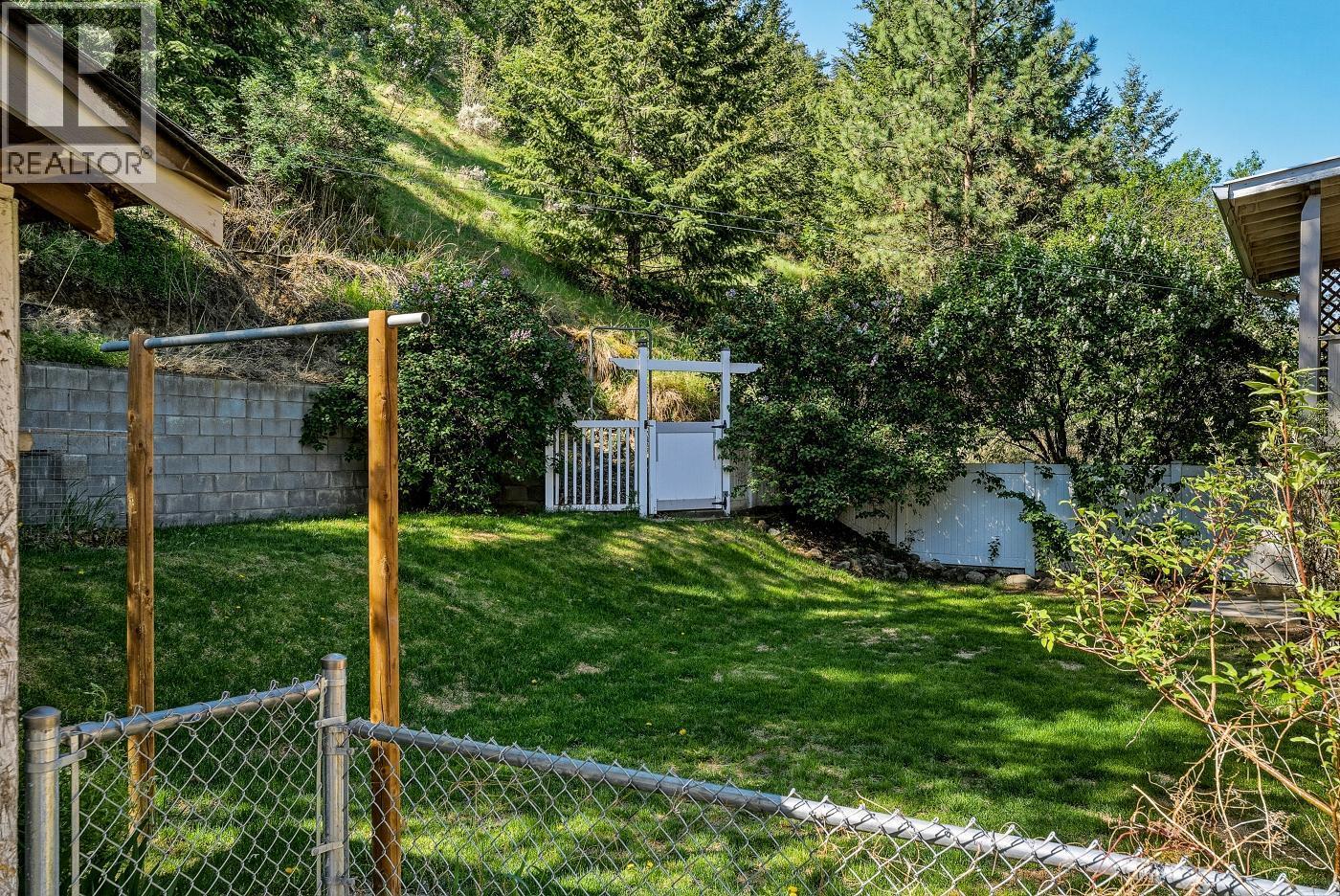 6105 Dallas Drive, Kamloops, British Columbia  V2C 5Z9 - Photo 44 - 10386761