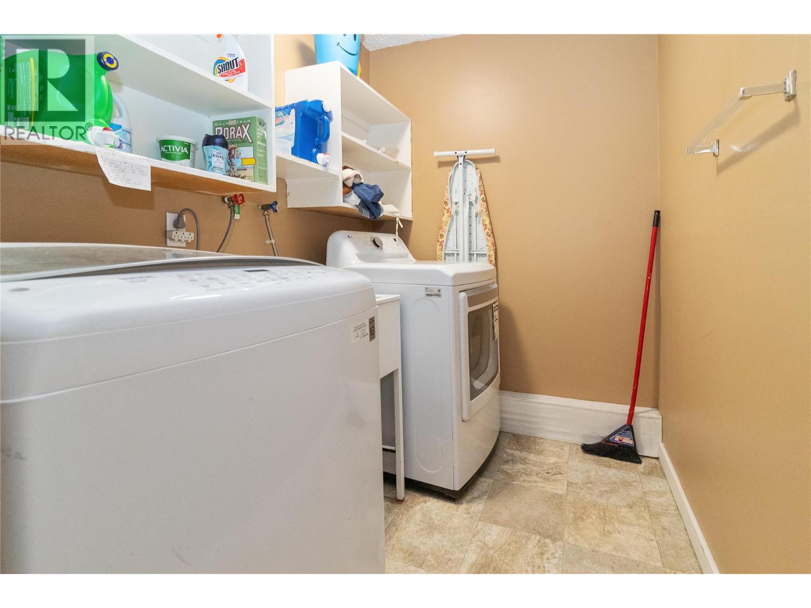 410 Madsen Road, Kelowna, British Columbia  V1X 2C2 - Photo 19 - 10386734