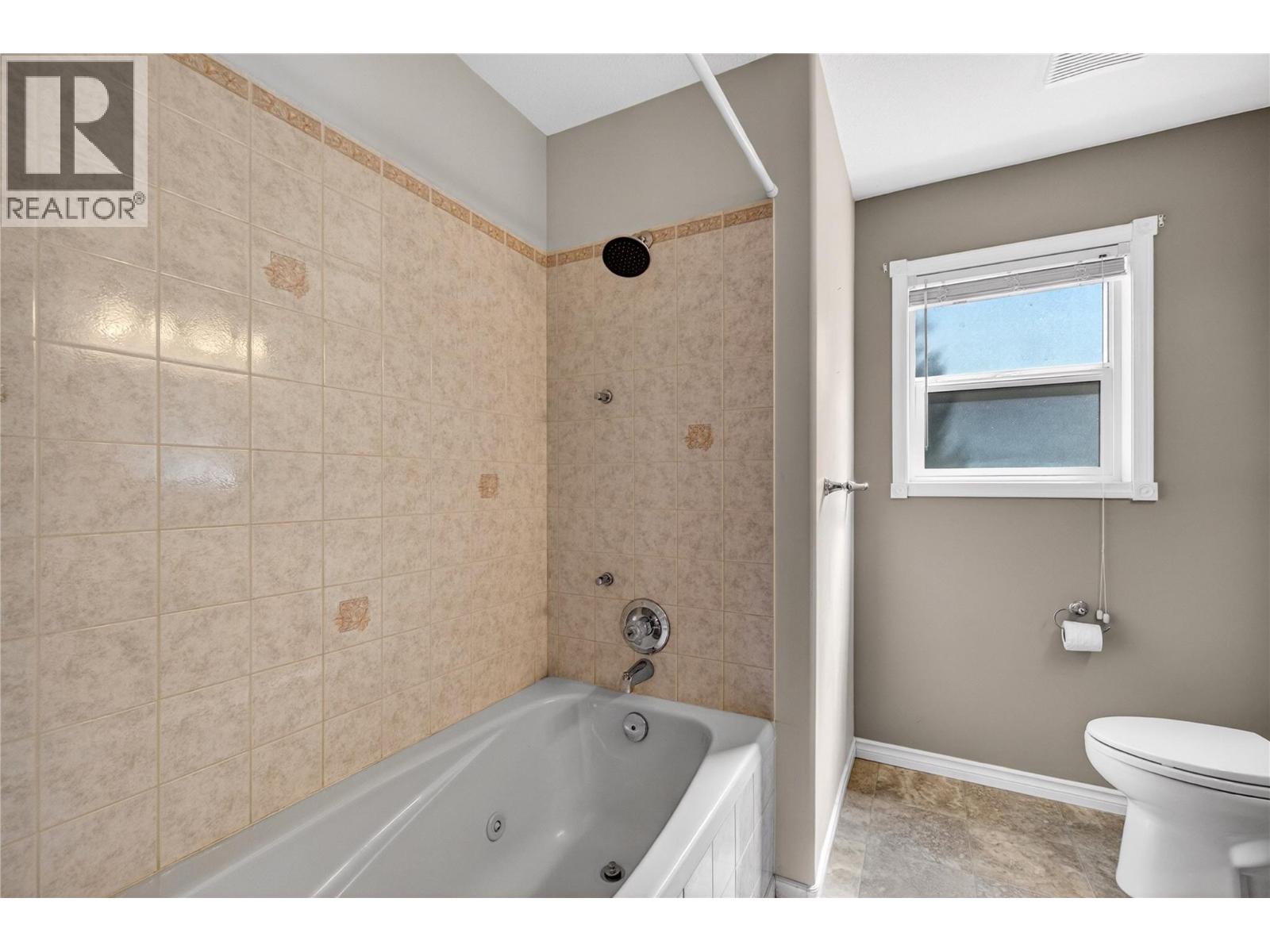 2218 Hopes Way, Sorrento, British Columbia  V0E 2W2 - Photo 26 - 10384633