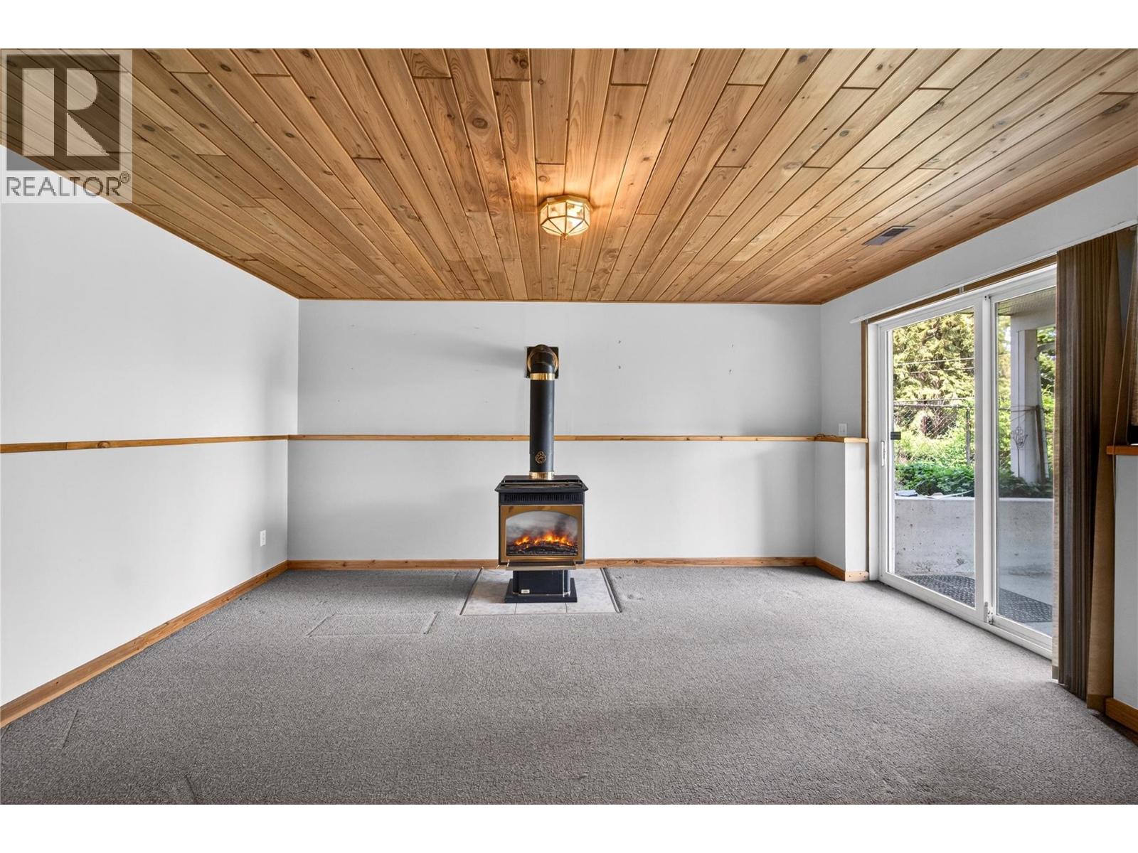 2218 Hopes Way, Sorrento, British Columbia  V0E 2W2 - Photo 35 - 10384633
