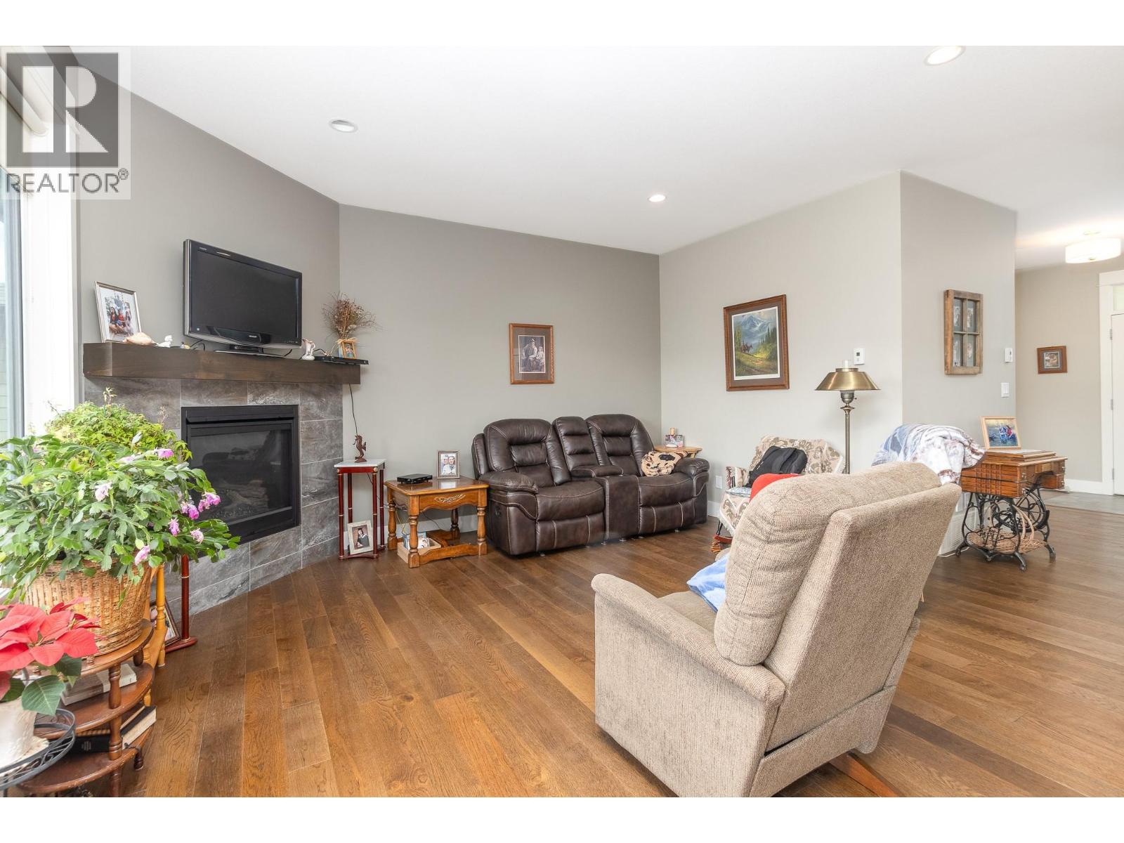 221 24 Street Ne, Salmon Arm, British Columbia  V1E 0C2 - Photo 5 - 10386702