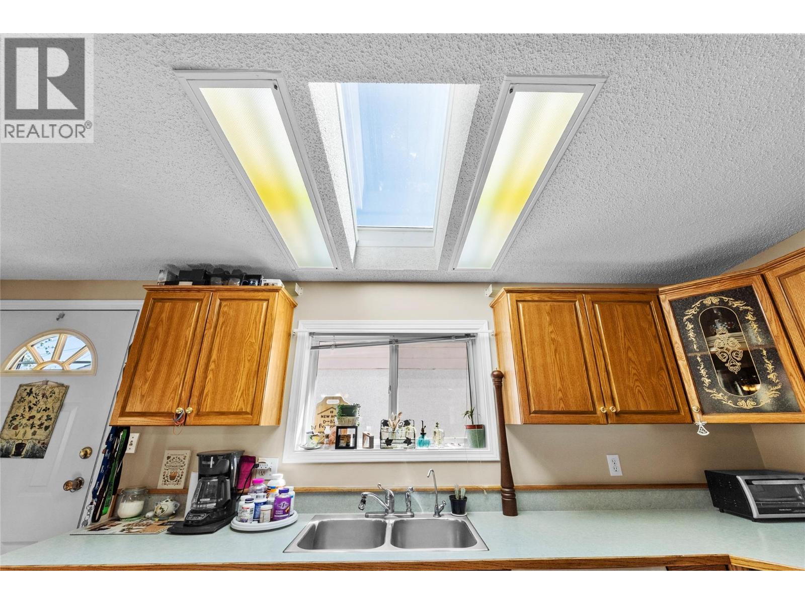 1309 Spruce Avenue, Merritt, British Columbia  V1K 1L2 - Photo 5 - 10386567