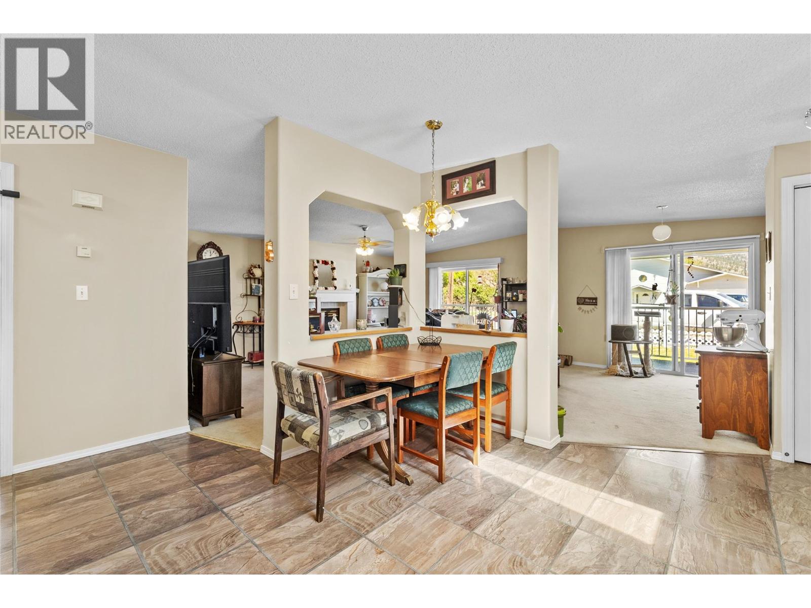 1309 Spruce Avenue, Merritt, British Columbia  V1K 1L2 - Photo 6 - 10386567