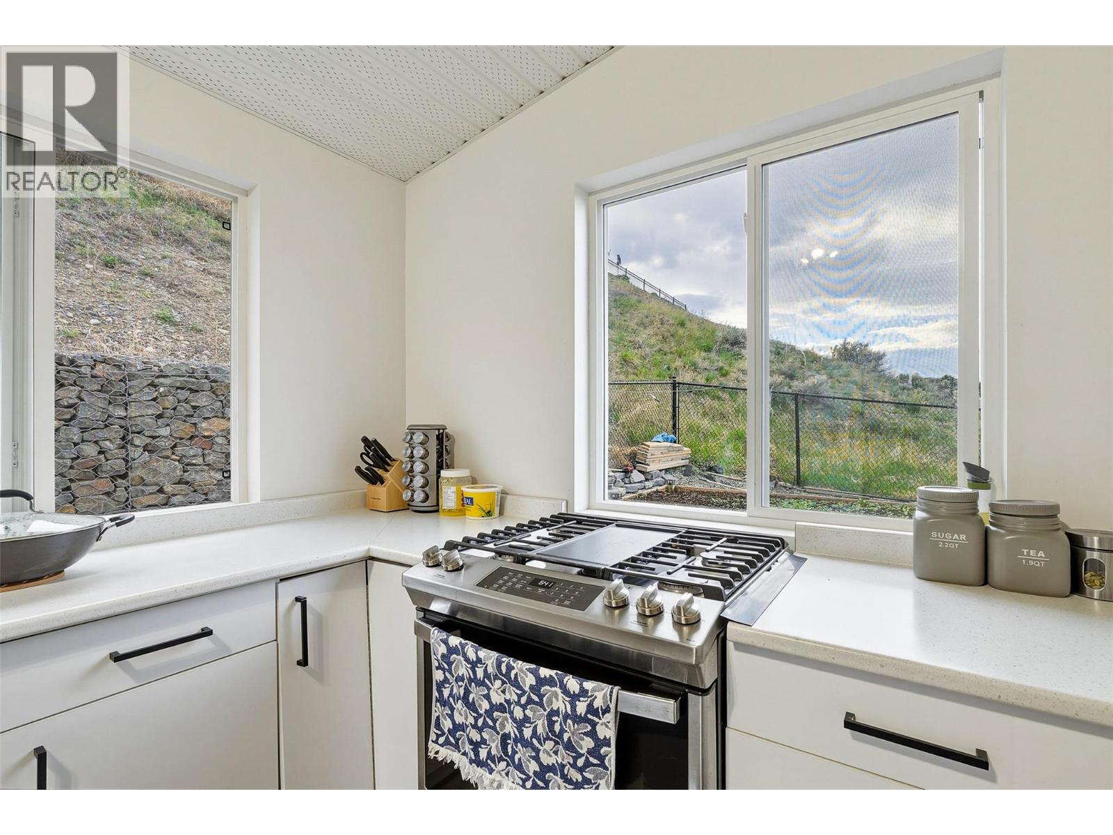 2405 Talbot Place, Kamloops, British Columbia  V1S 2B2 - Photo 54 - 10386447