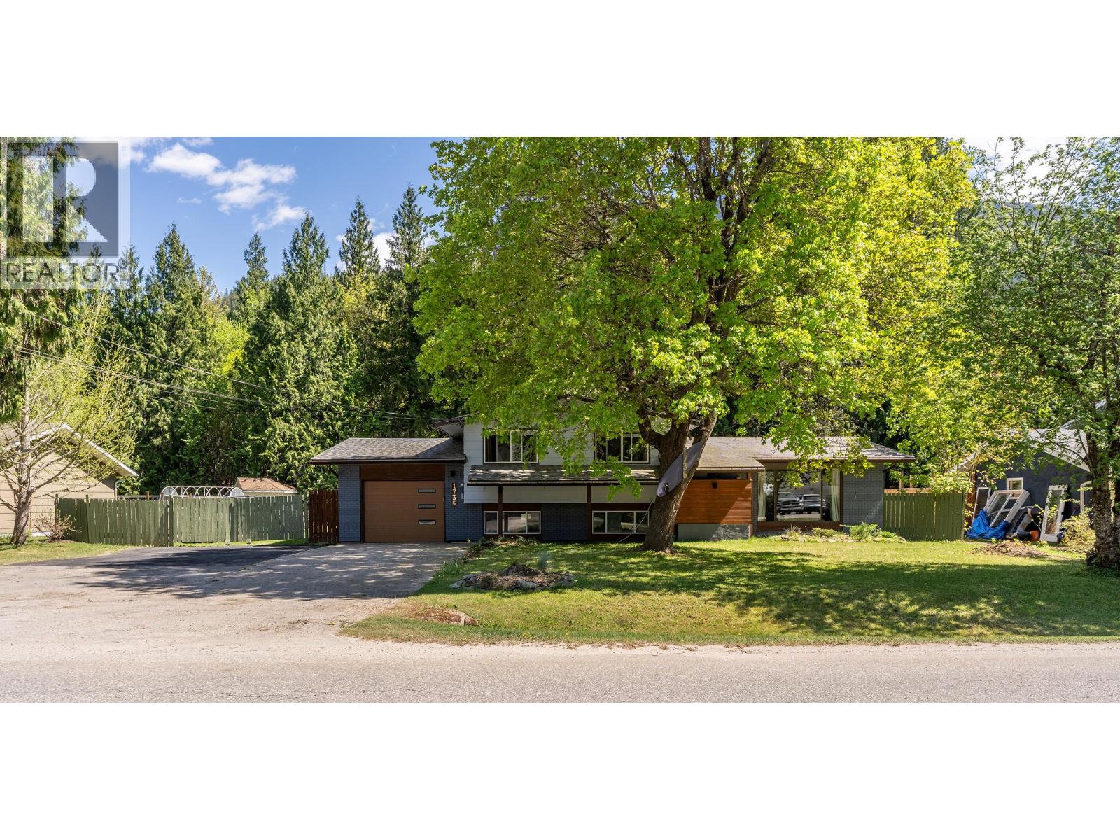 1736 Hay Road, Revelstoke, British Columbia  V0E 2S1 - Photo 39 - 10386282