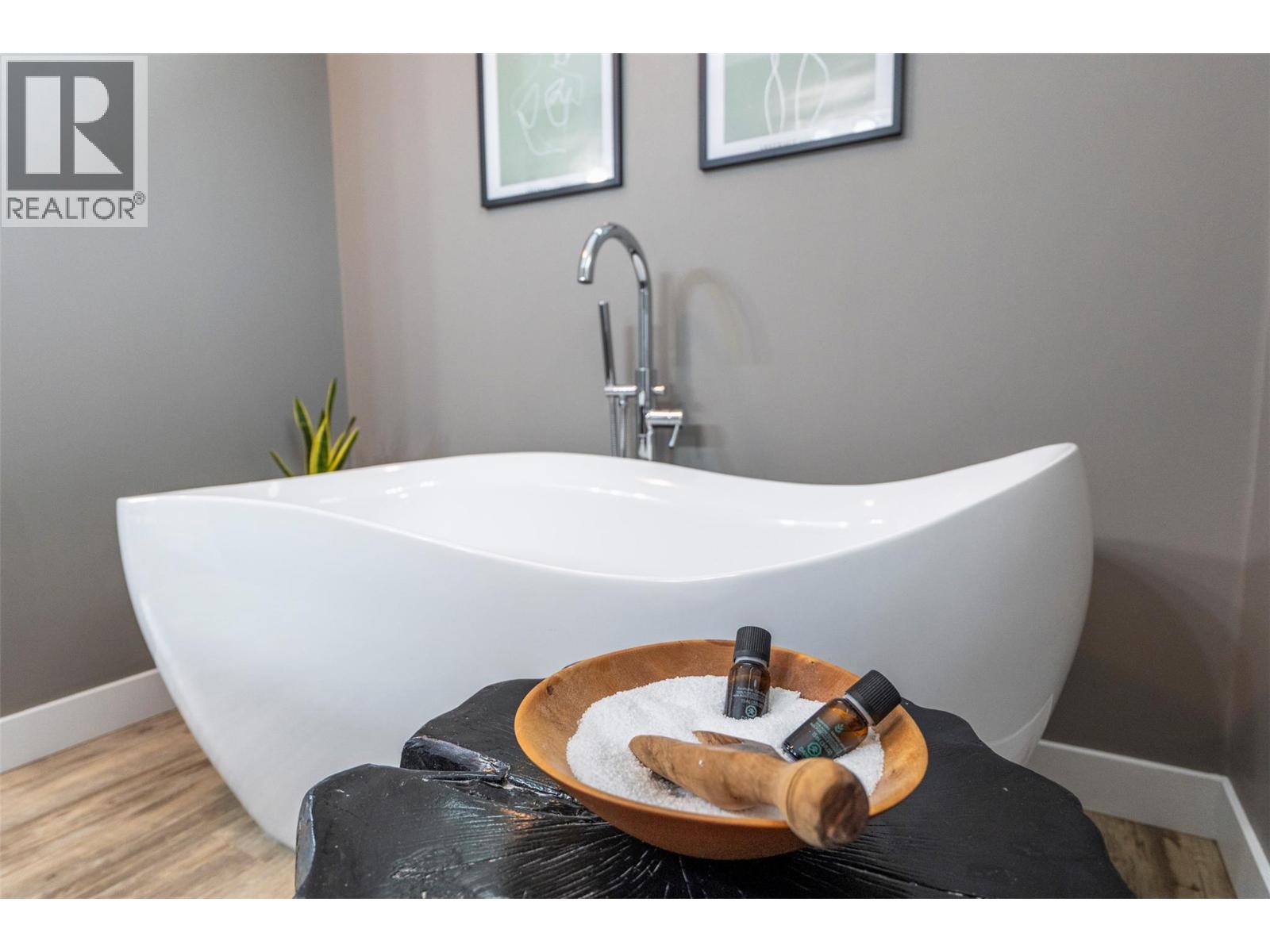 430 Buriview Drive, Nelson, British Columbia  V1L 0A7 - Photo 36 - 10386665